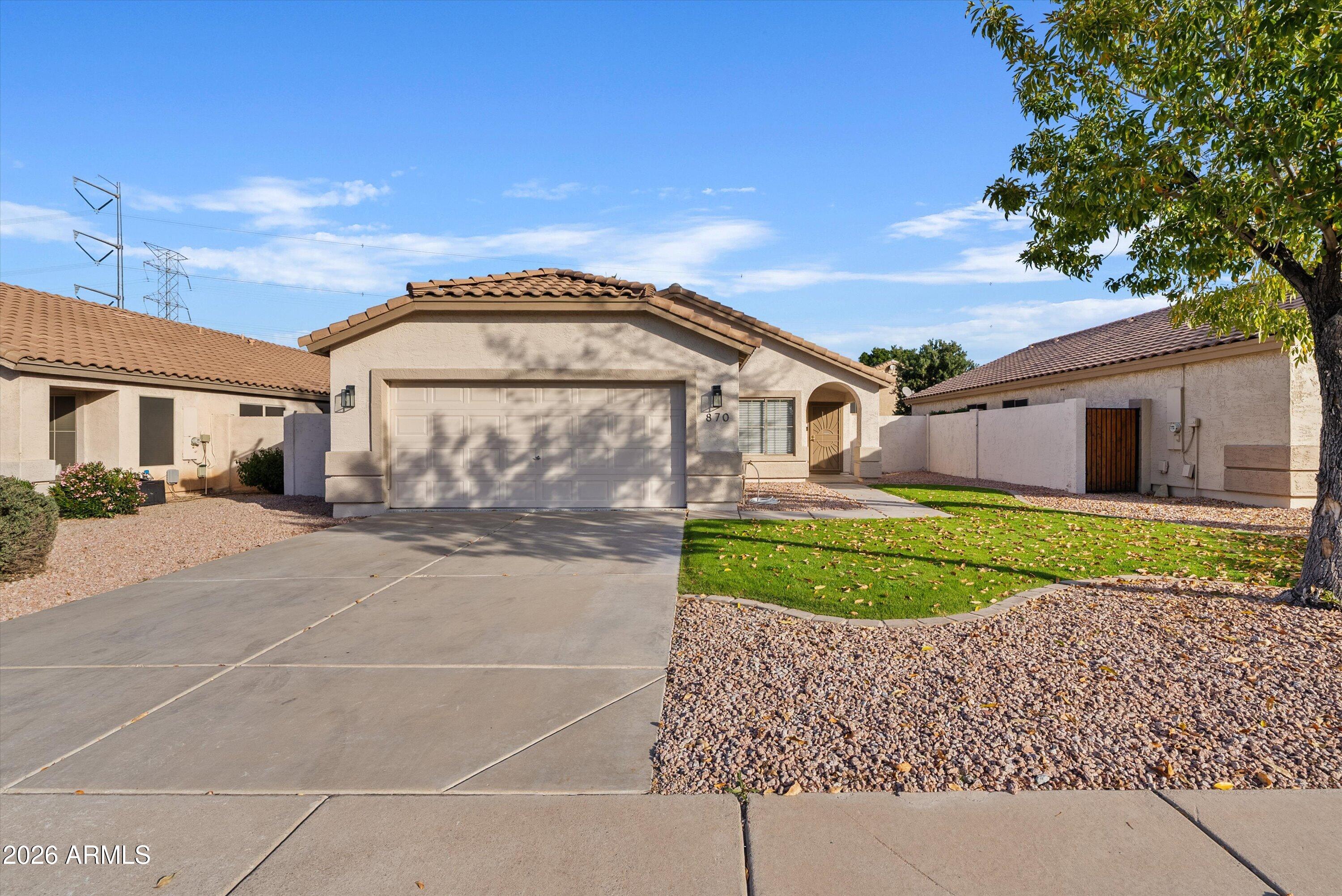 870 W PAGE Avenue