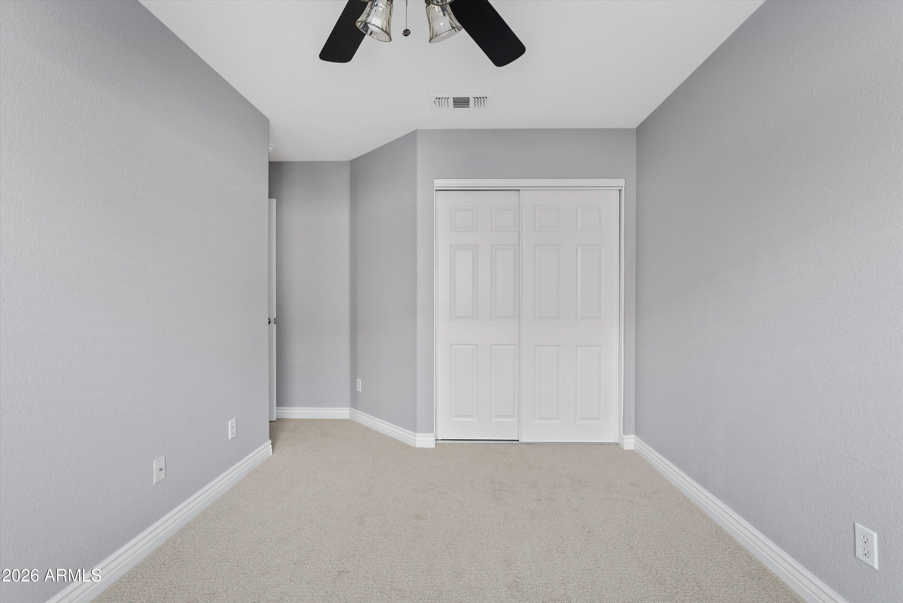 870 W PAGE Avenue
