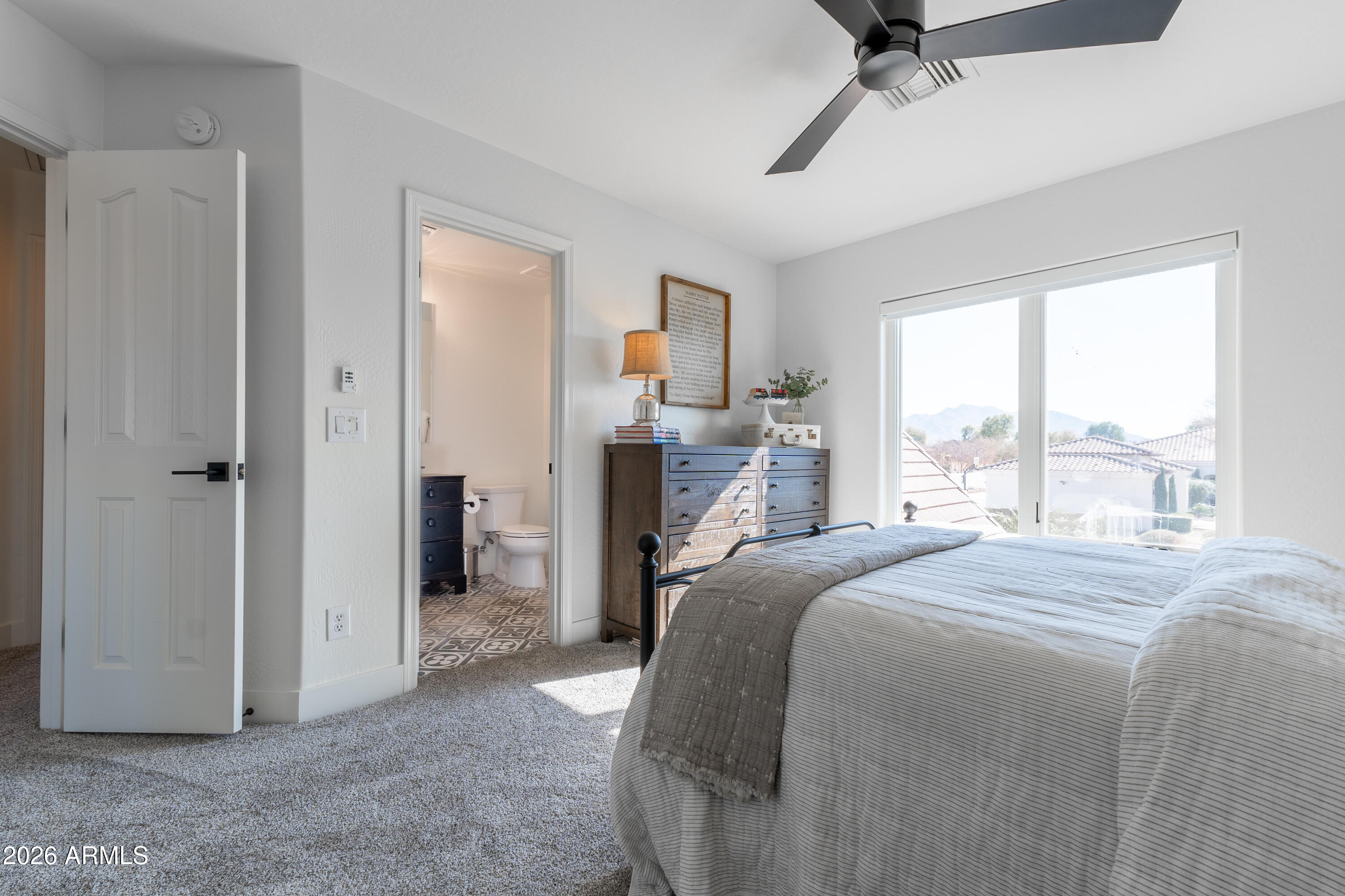 2784 E VIA DE PALMAS