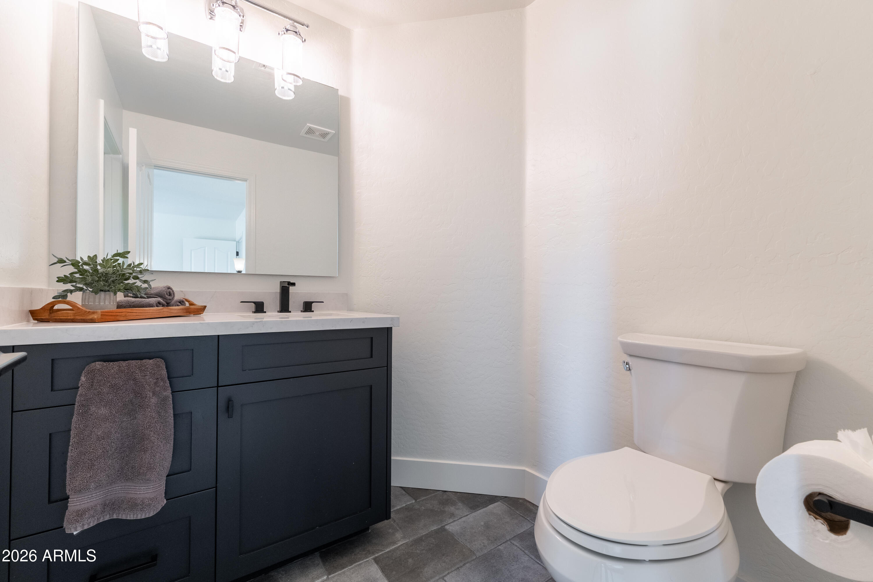 2784 E VIA DE PALMAS