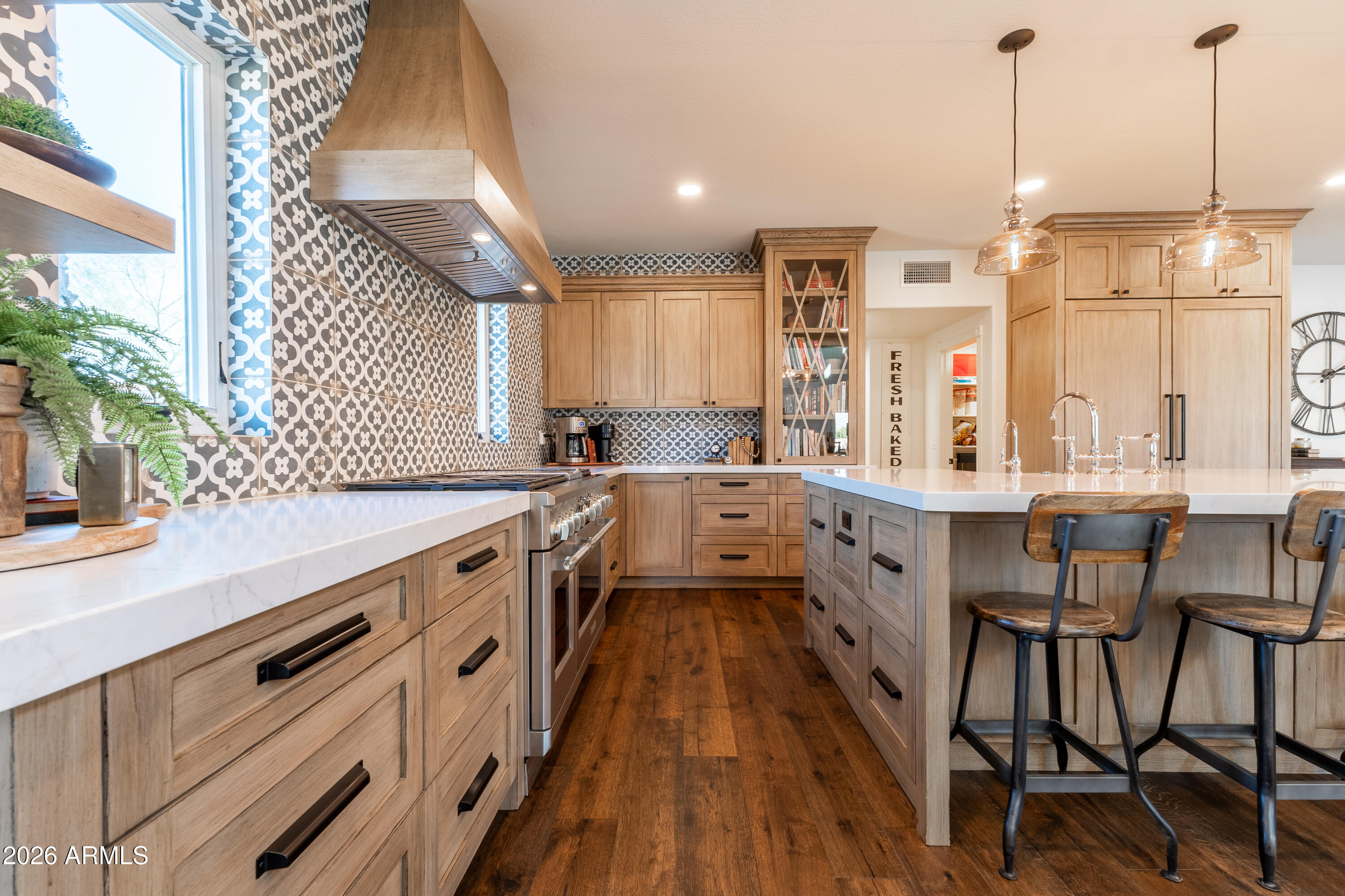 2784 E VIA DE PALMAS