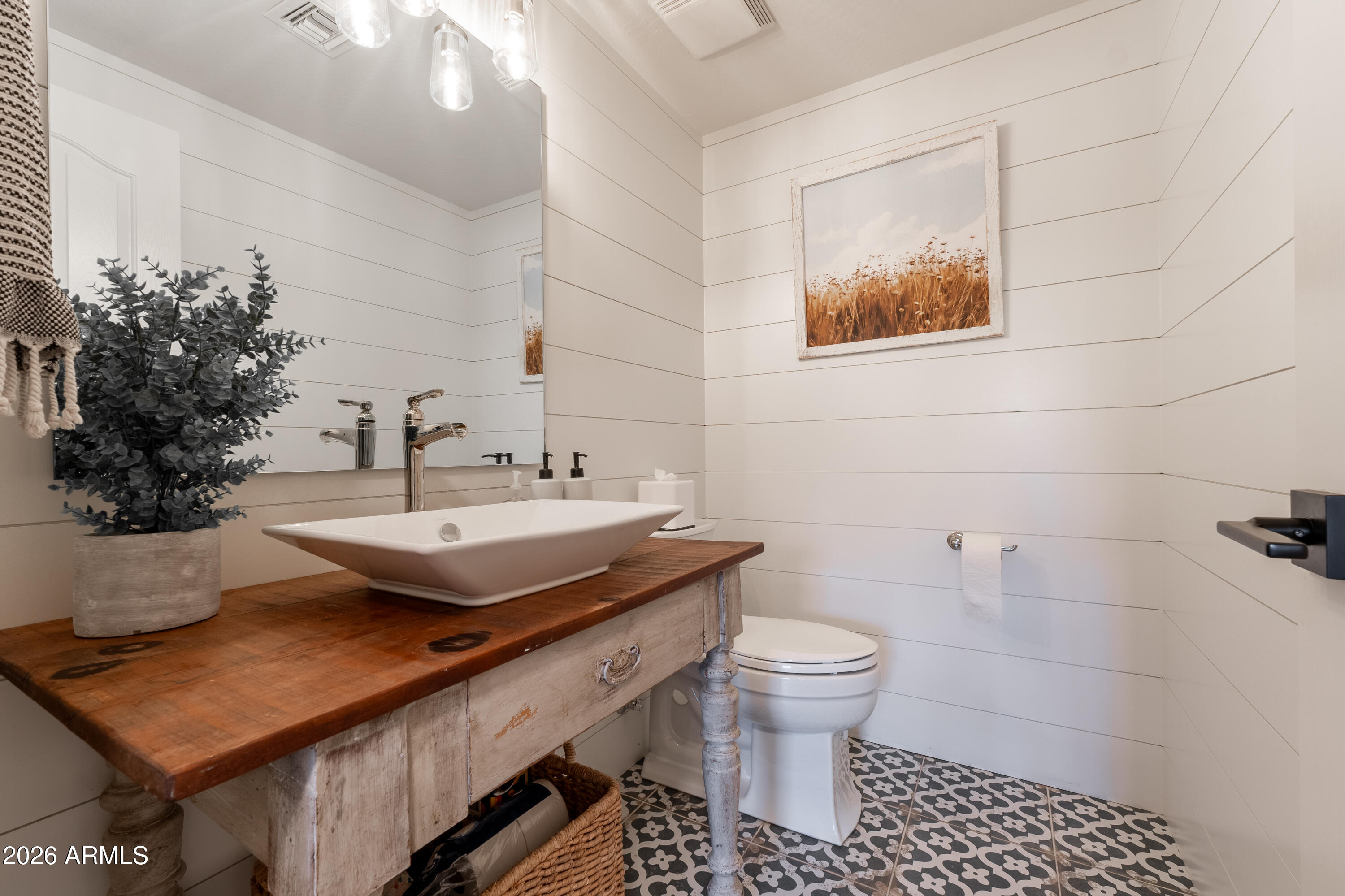 2784 E VIA DE PALMAS