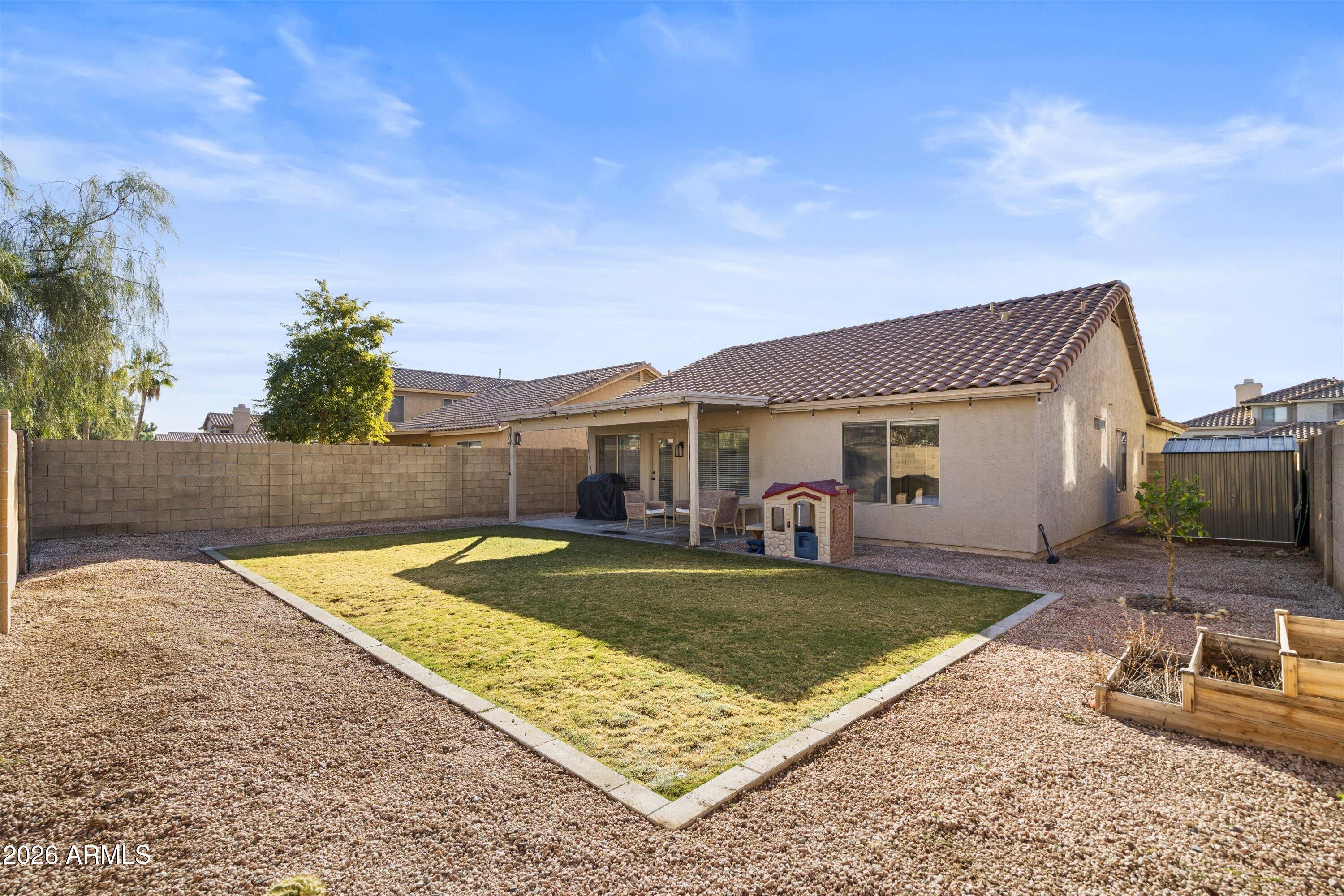 1320 W KINGBIRD Drive