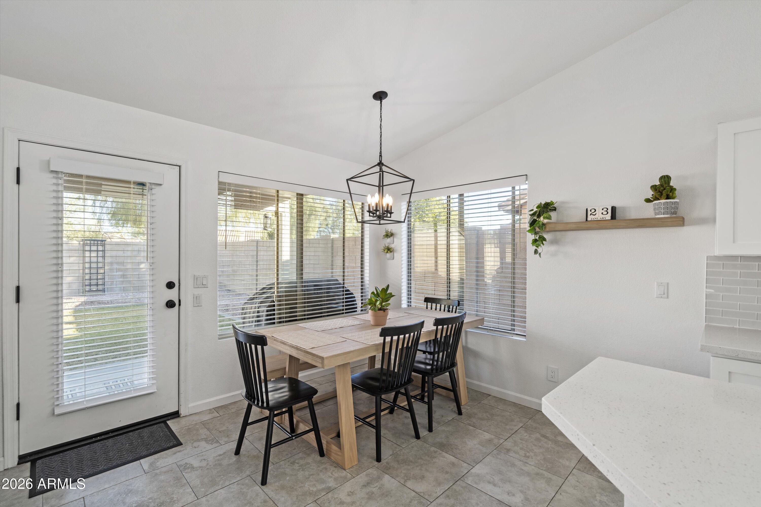 1320 W KINGBIRD Drive