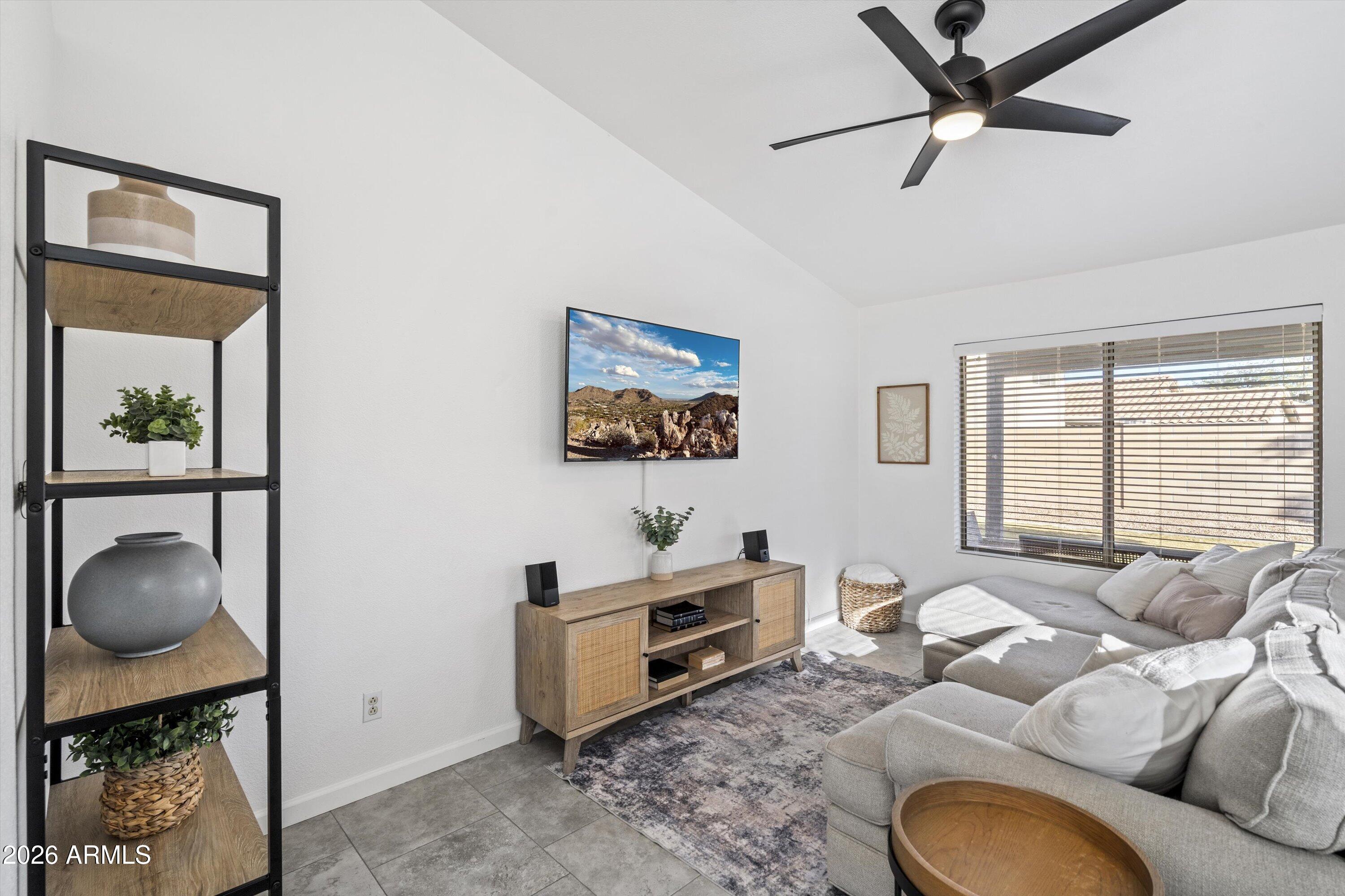 1320 W KINGBIRD Drive