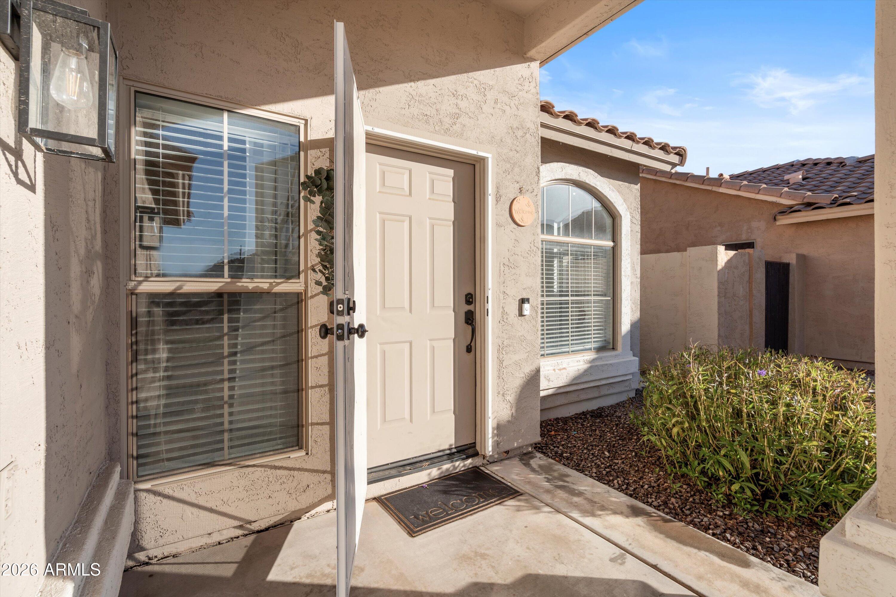 1320 W KINGBIRD Drive