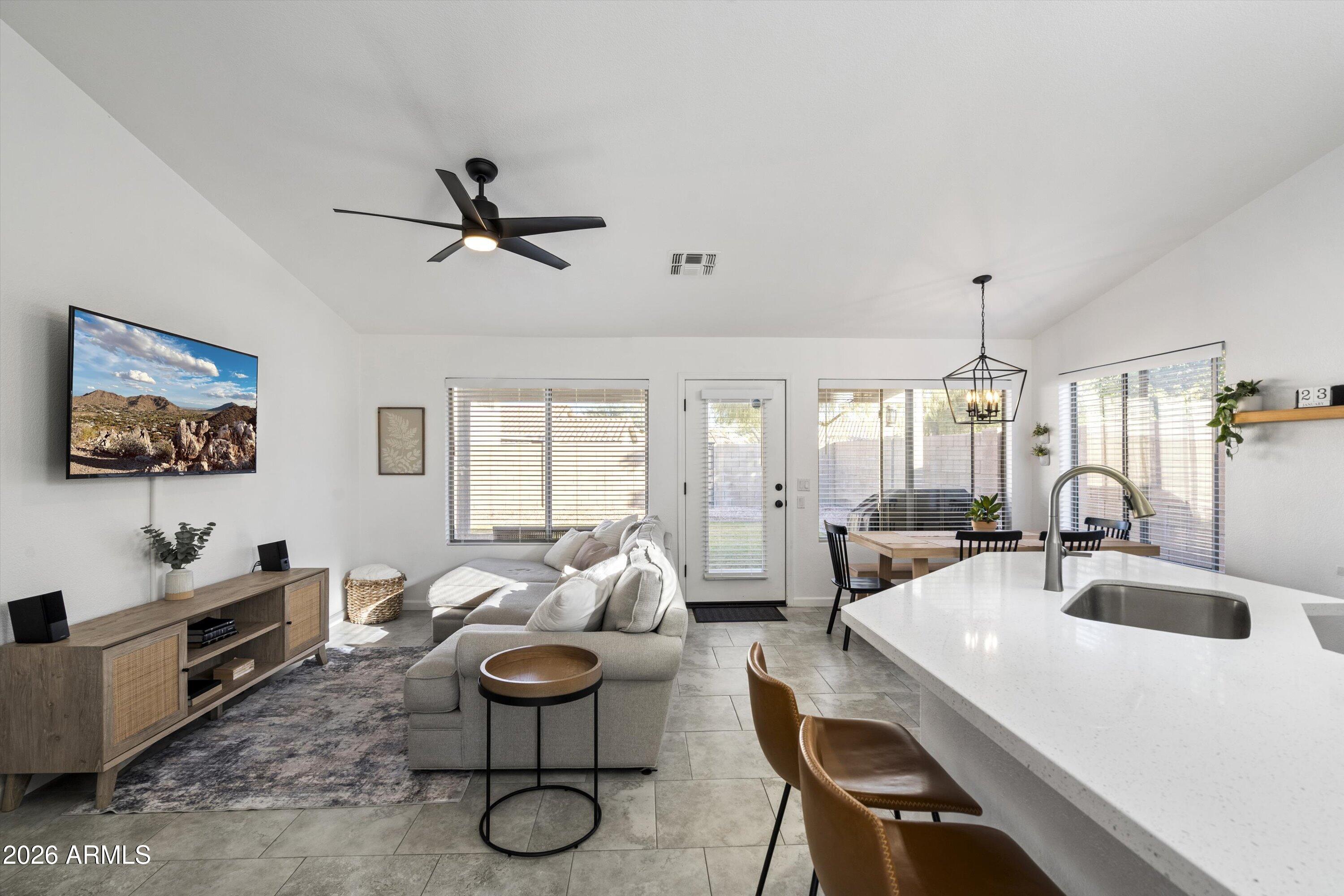 1320 W KINGBIRD Drive