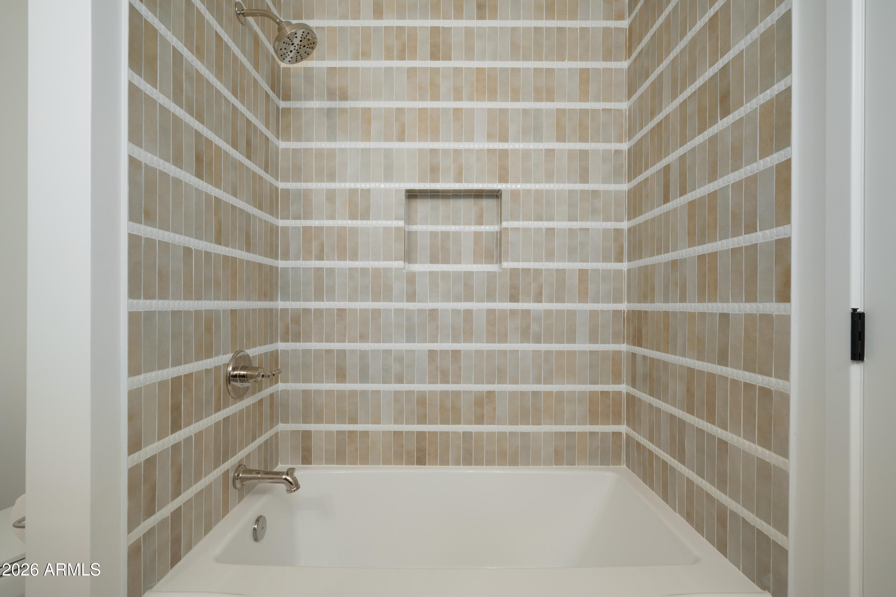 6009 E MONTE CRISTO Avenue