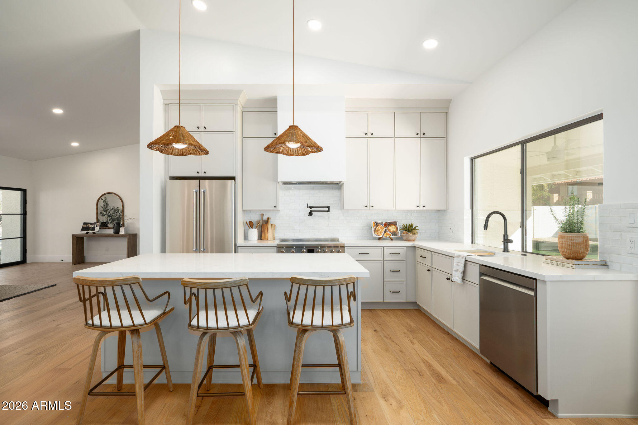 6009 E MONTE CRISTO Avenue