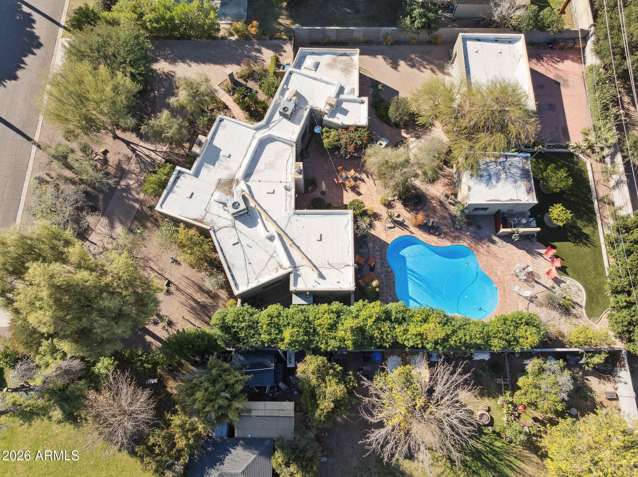 146 E MARIPOSA Street
