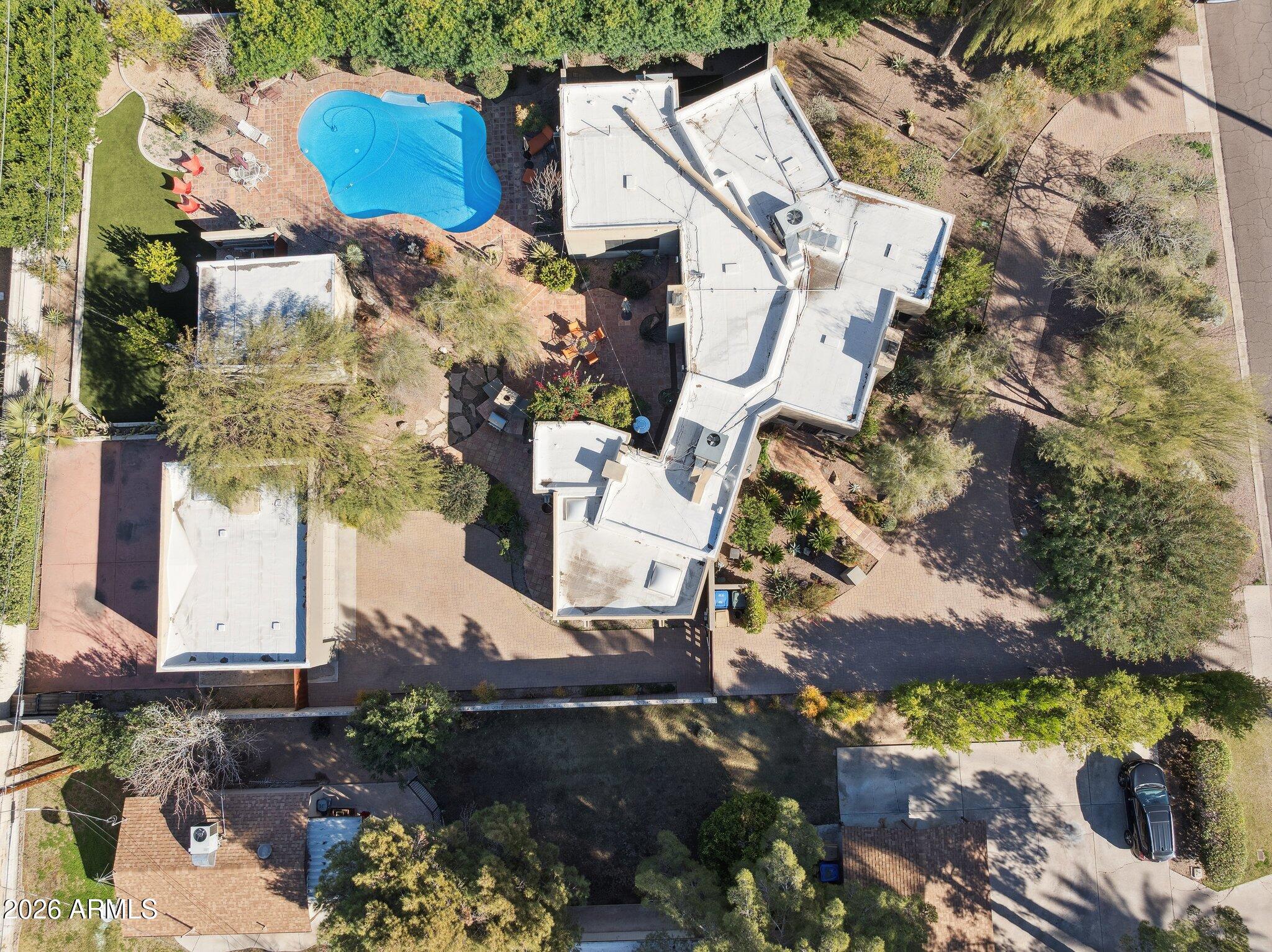 146 E MARIPOSA Street