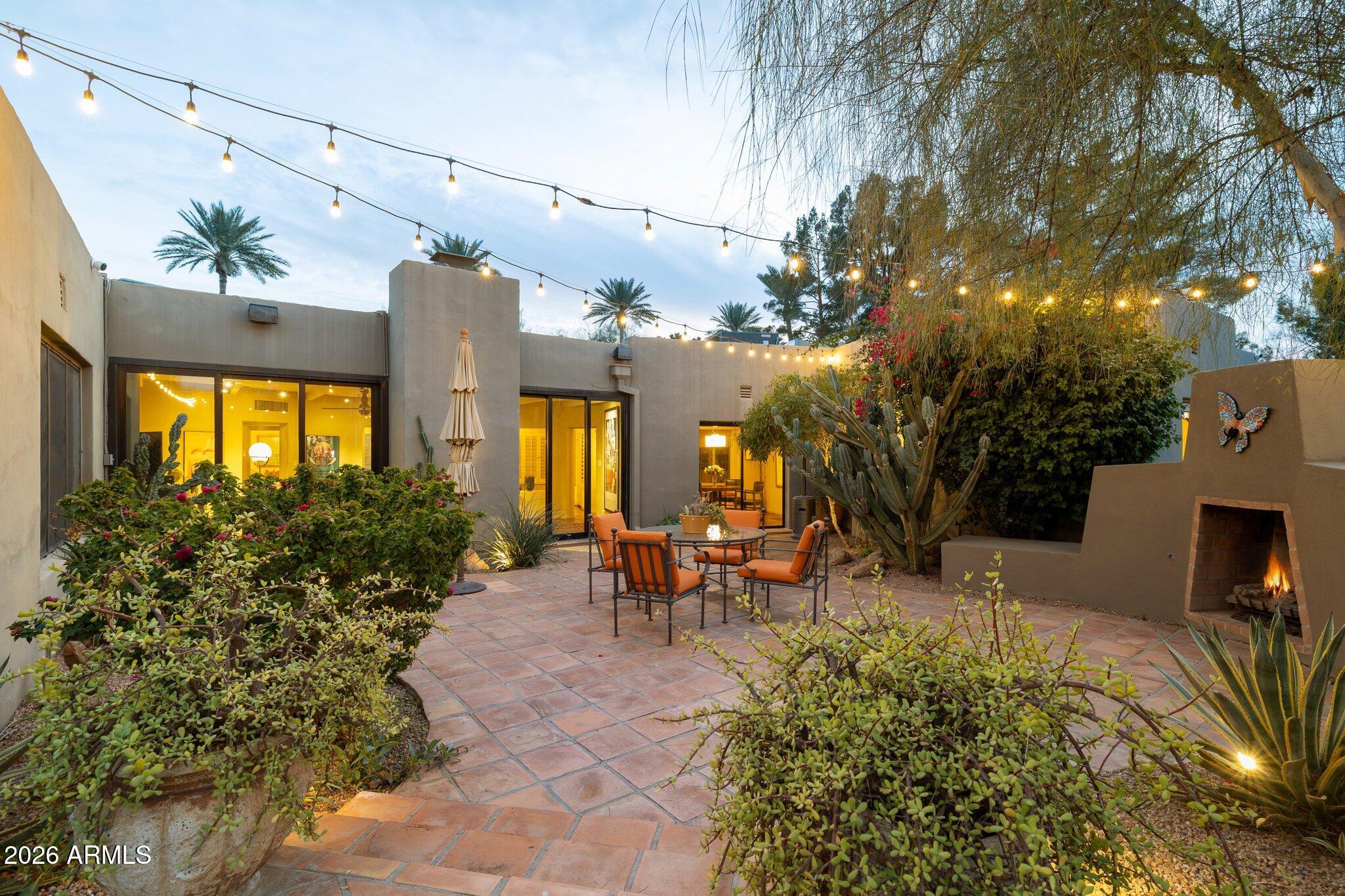 146 E MARIPOSA Street