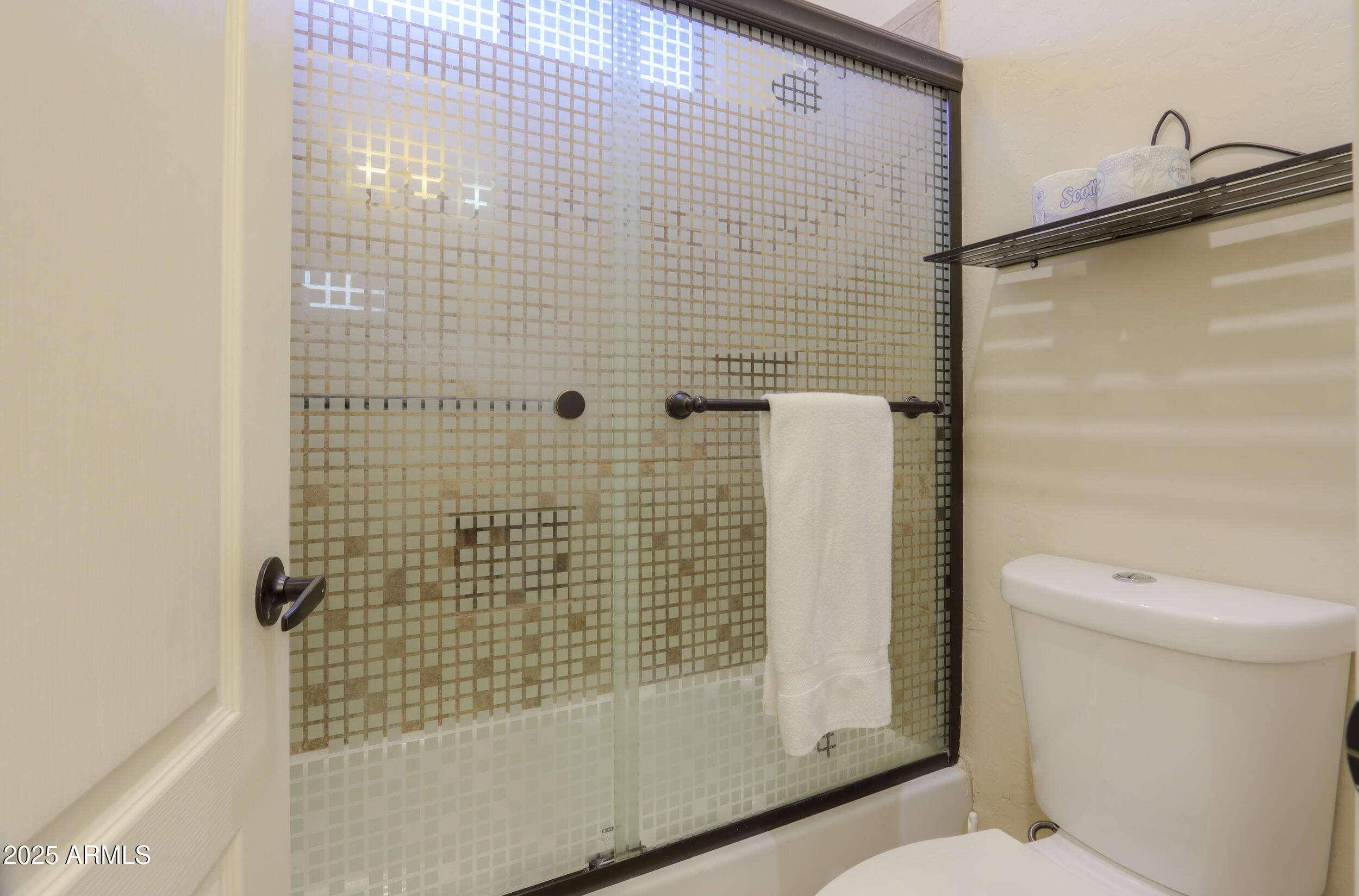 2041 E PALM BEACH Drive