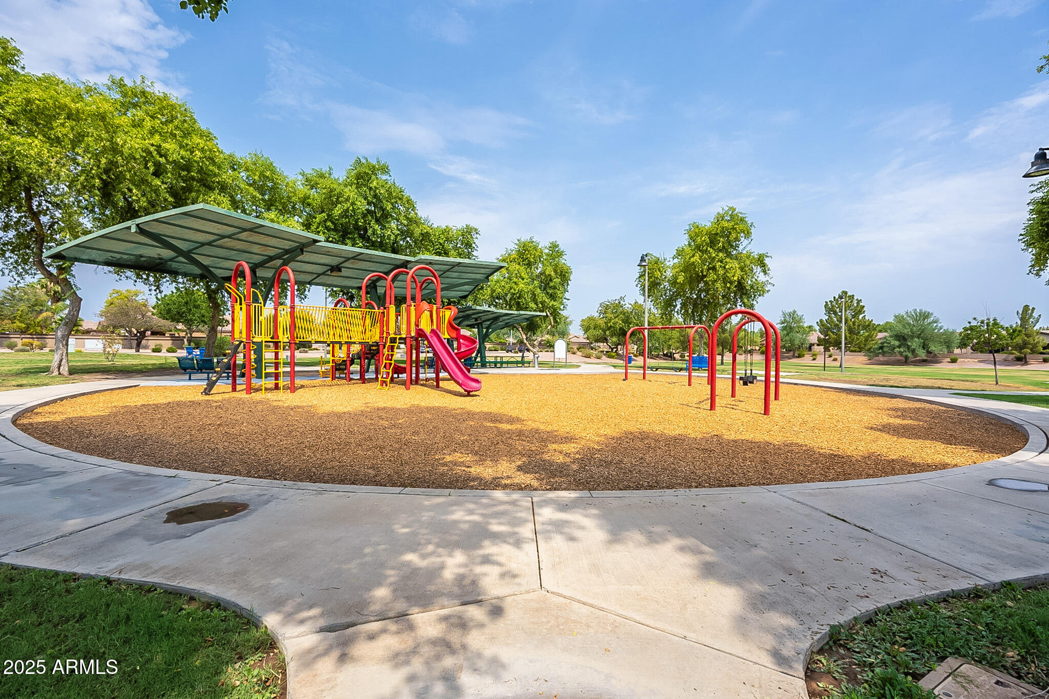 2041 E PALM BEACH Drive