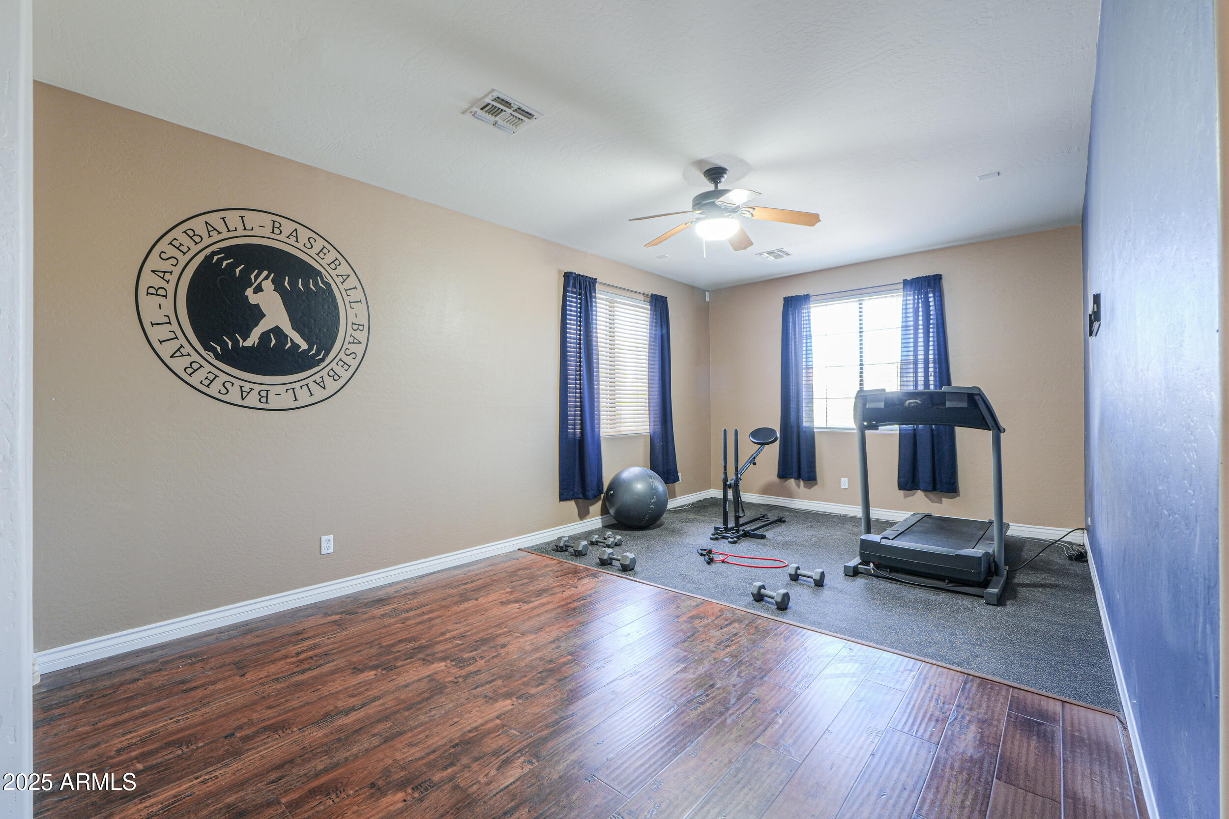 2041 E PALM BEACH Drive