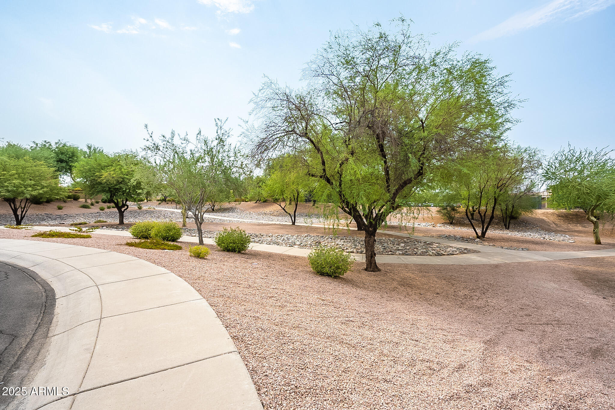 2041 E PALM BEACH Drive