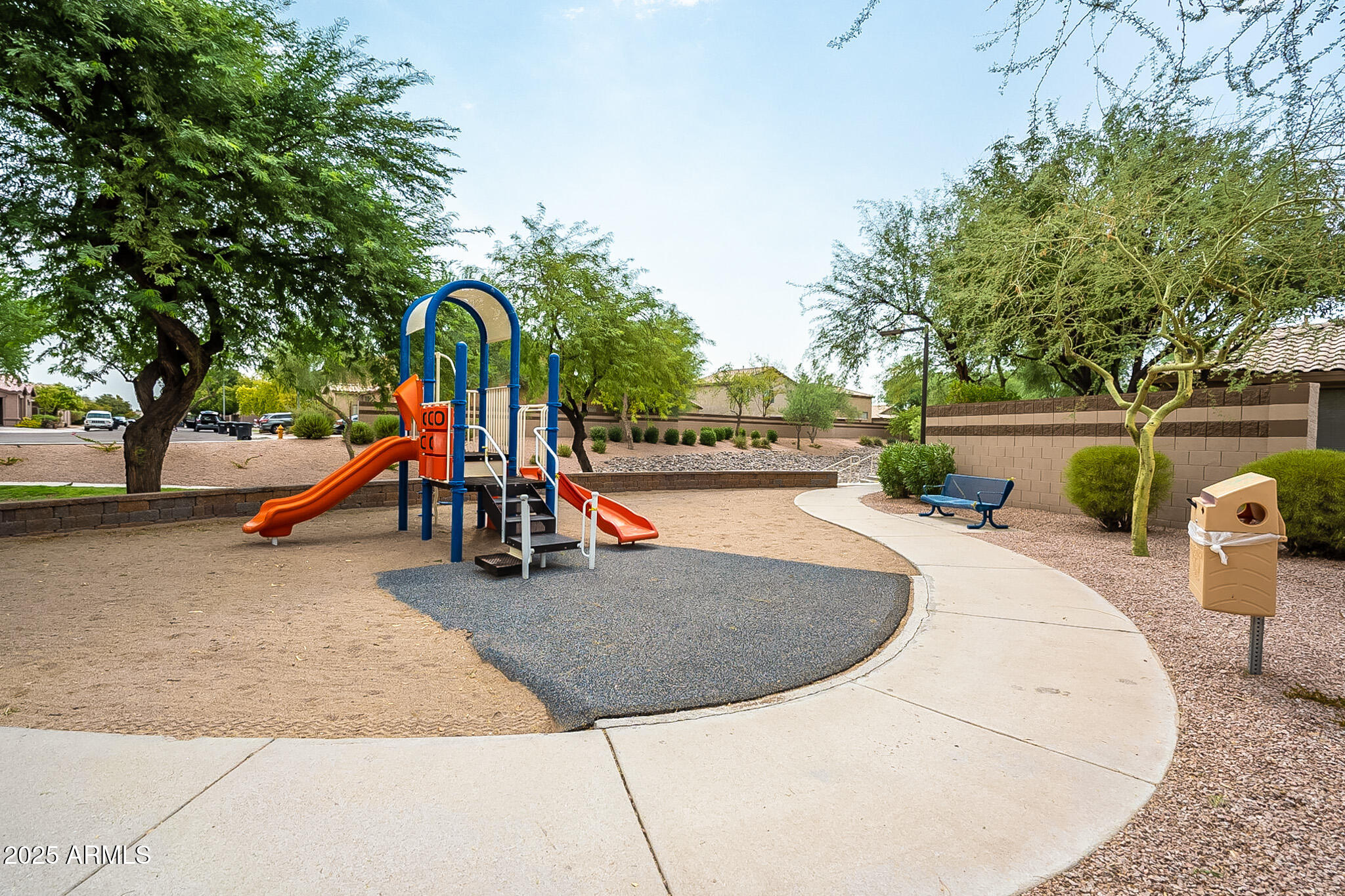 2041 E PALM BEACH Drive