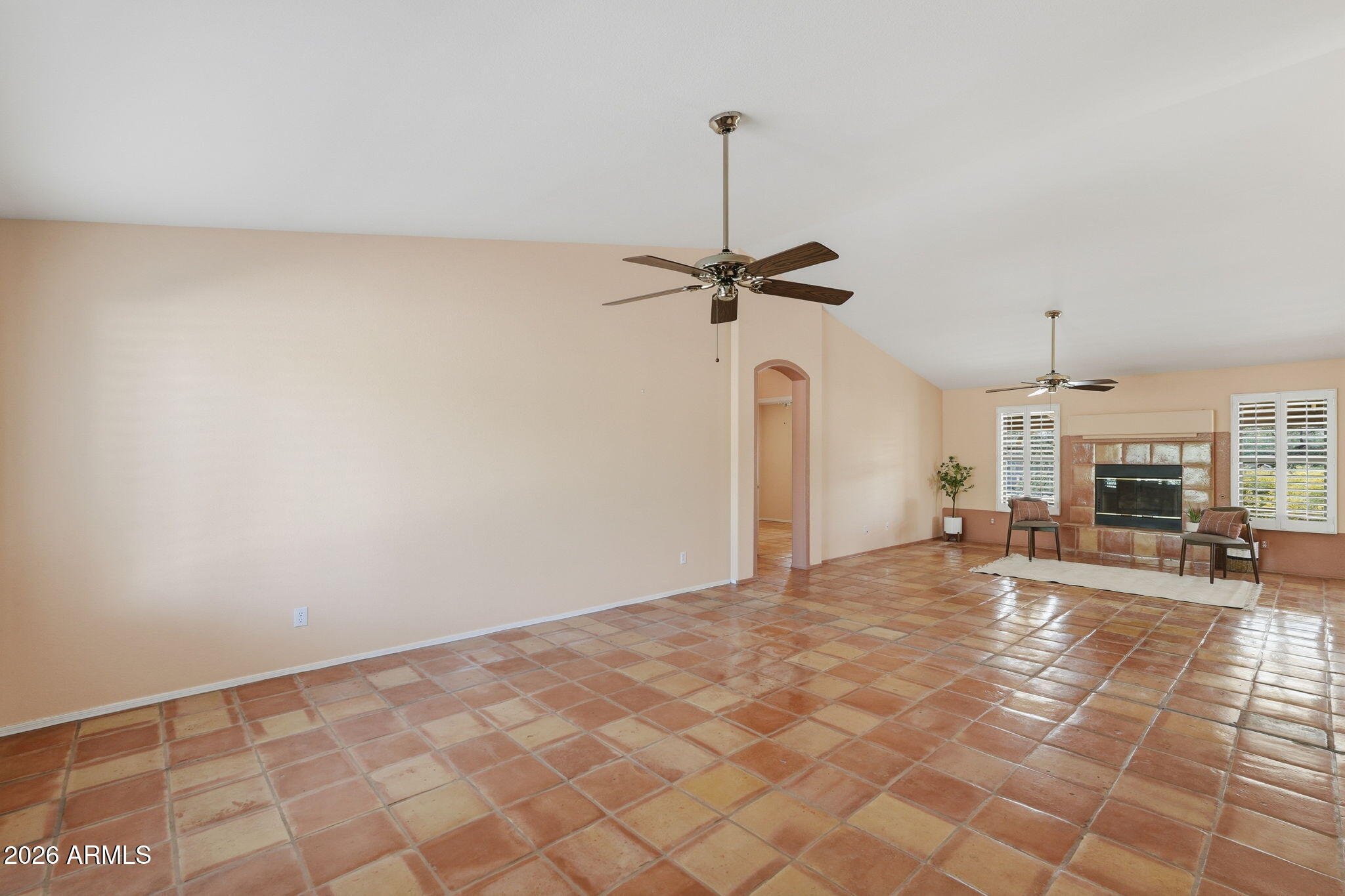 125 E BLUE EAGLE Lane