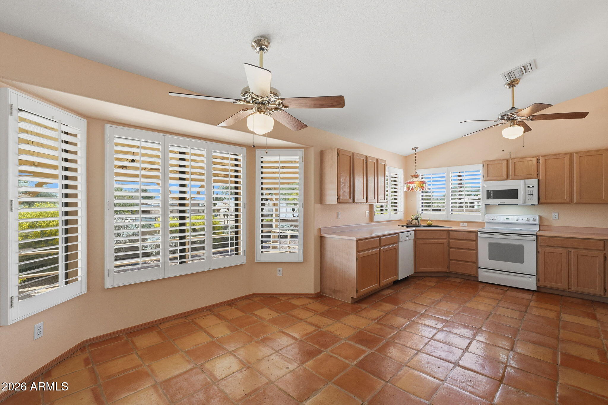 125 E BLUE EAGLE Lane