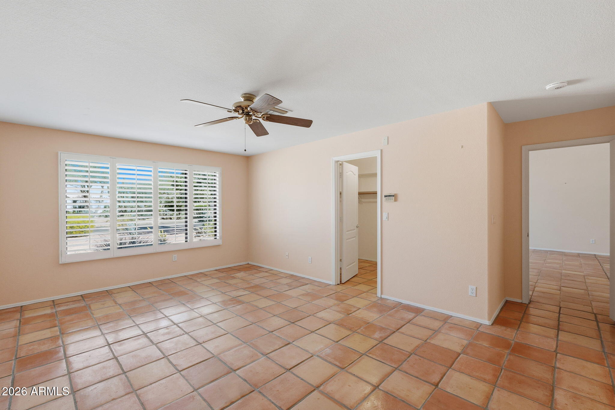 125 E BLUE EAGLE Lane