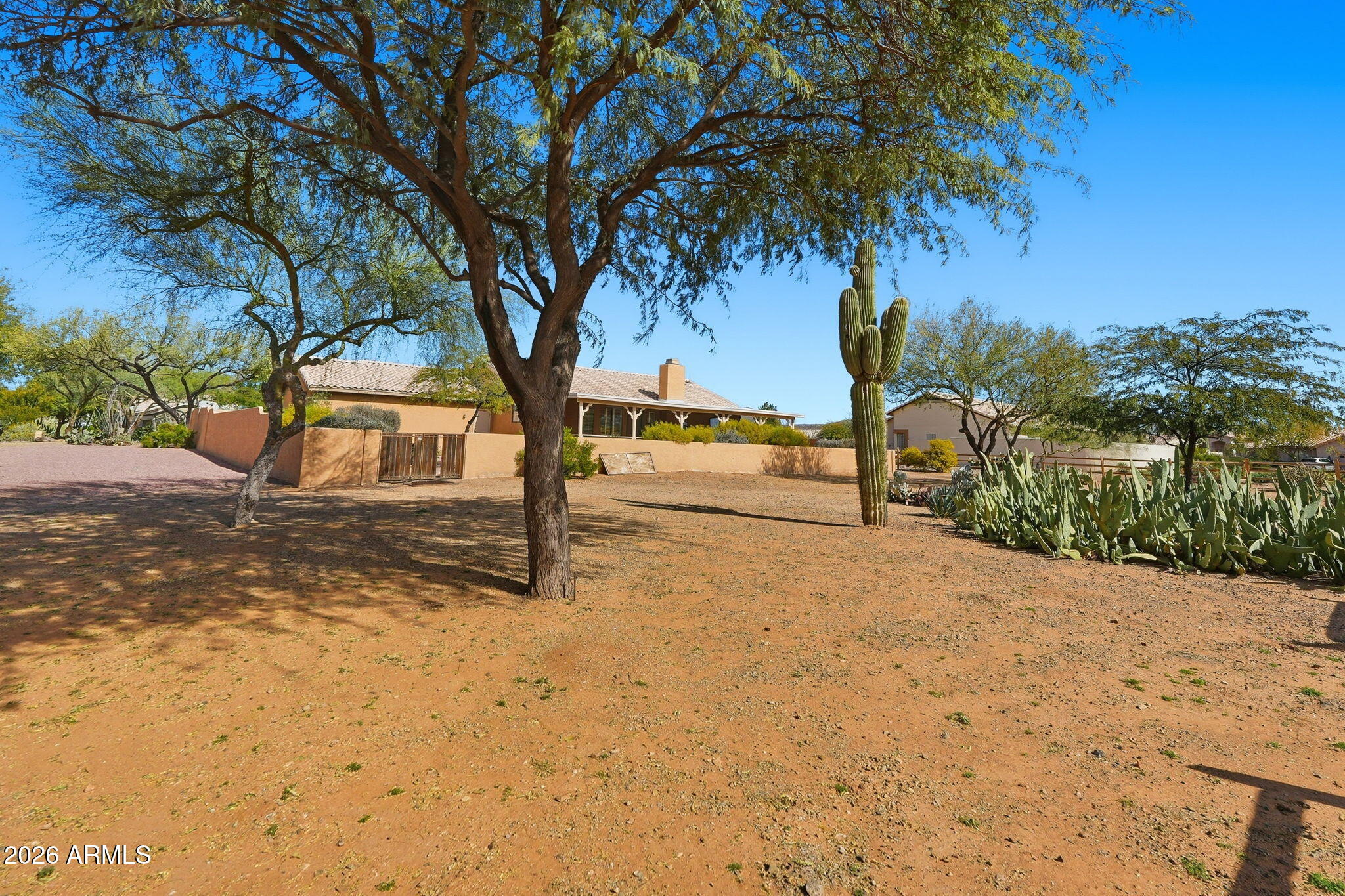 125 E BLUE EAGLE Lane