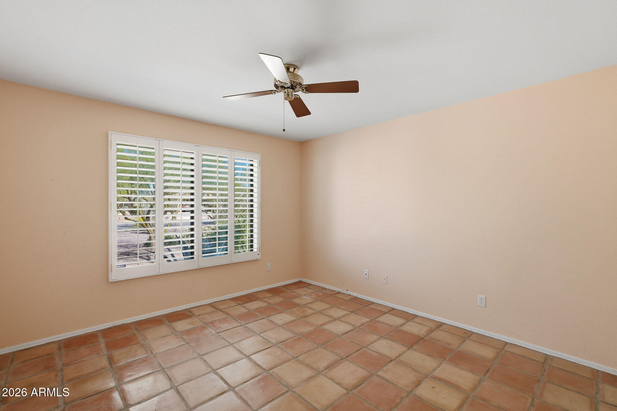 125 E BLUE EAGLE Lane