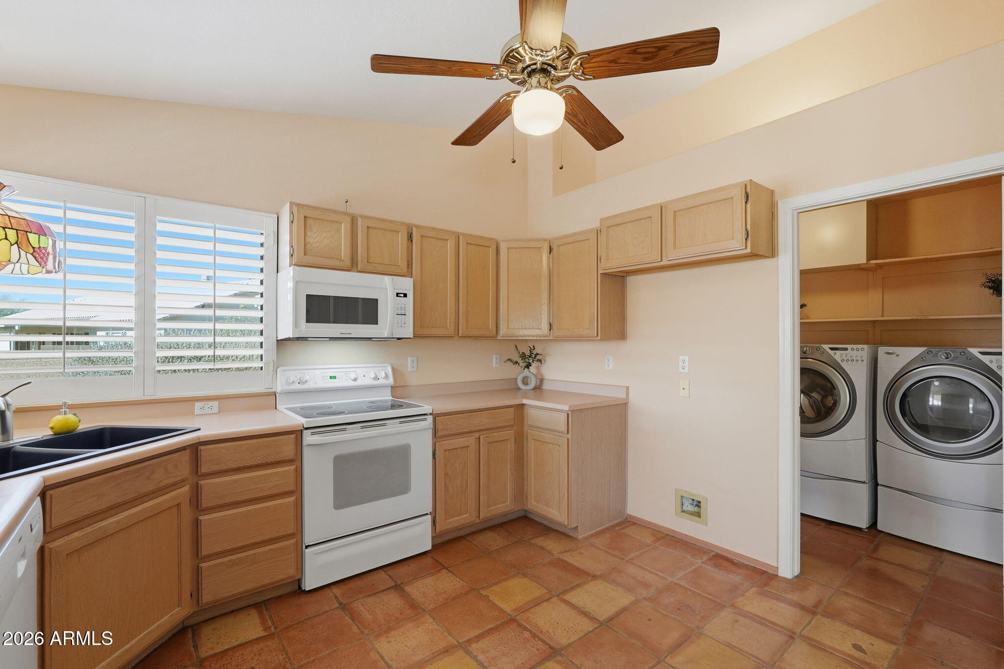 125 E BLUE EAGLE Lane