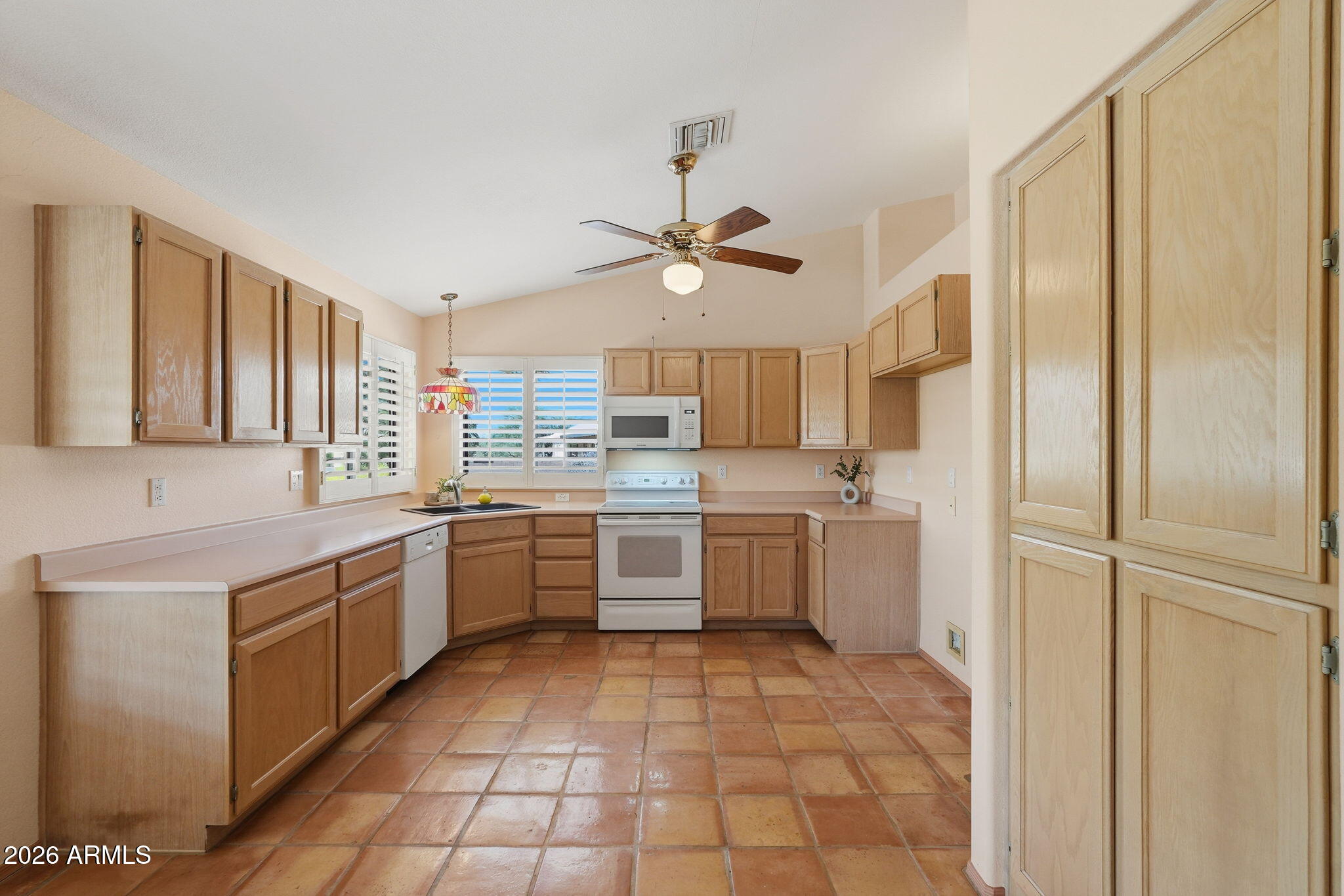 125 E BLUE EAGLE Lane