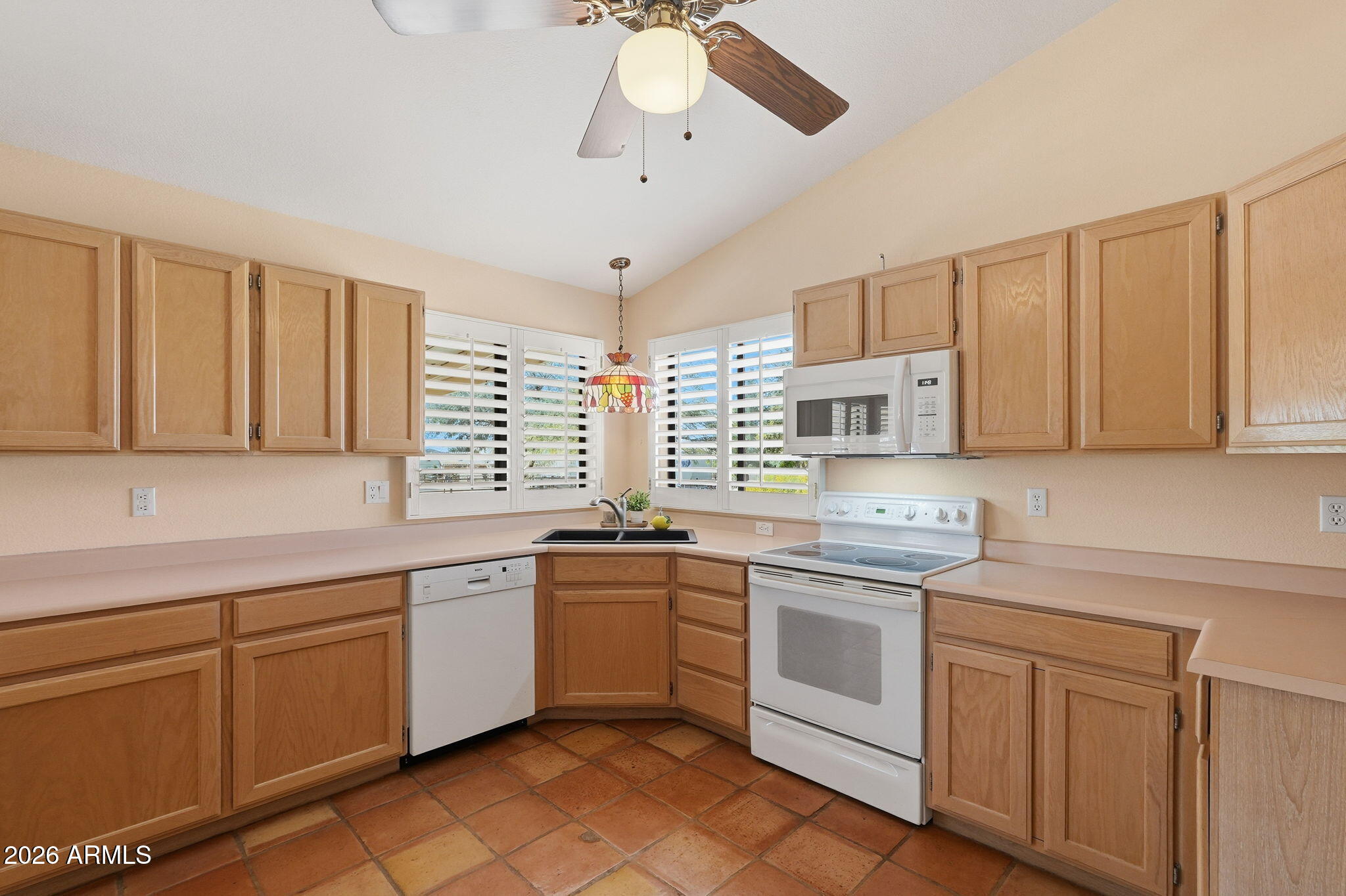 125 E BLUE EAGLE Lane