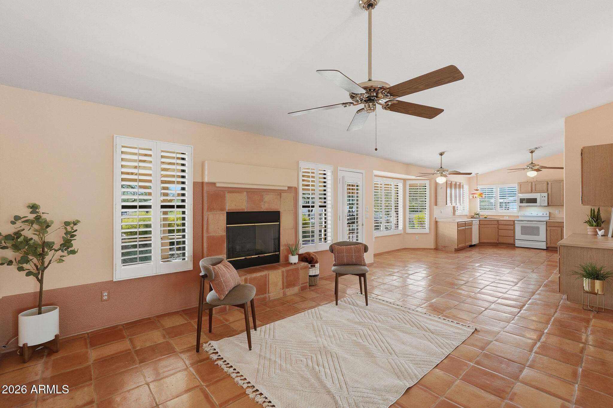 125 E BLUE EAGLE Lane