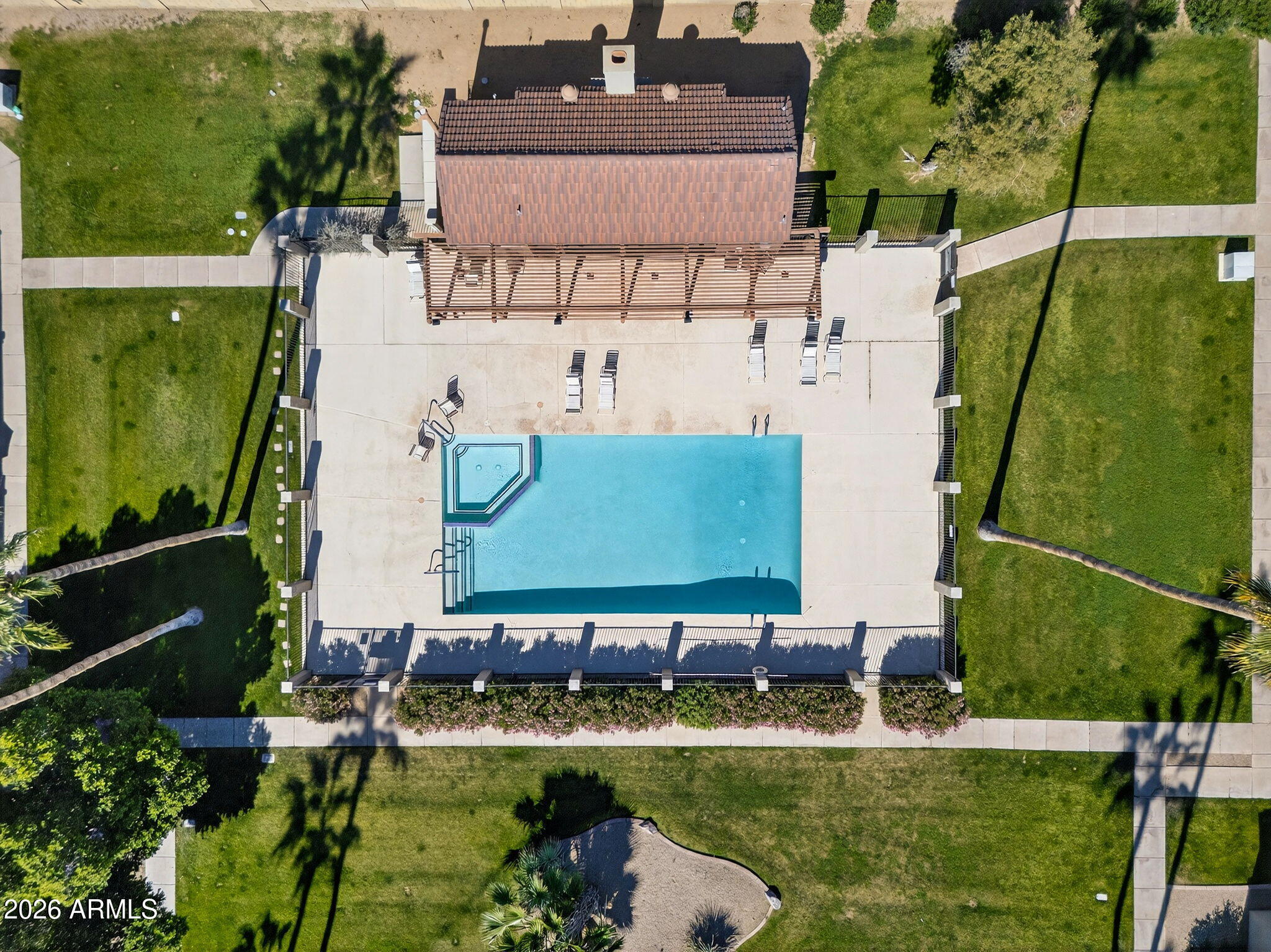 2040 S LONGMORE Street 75