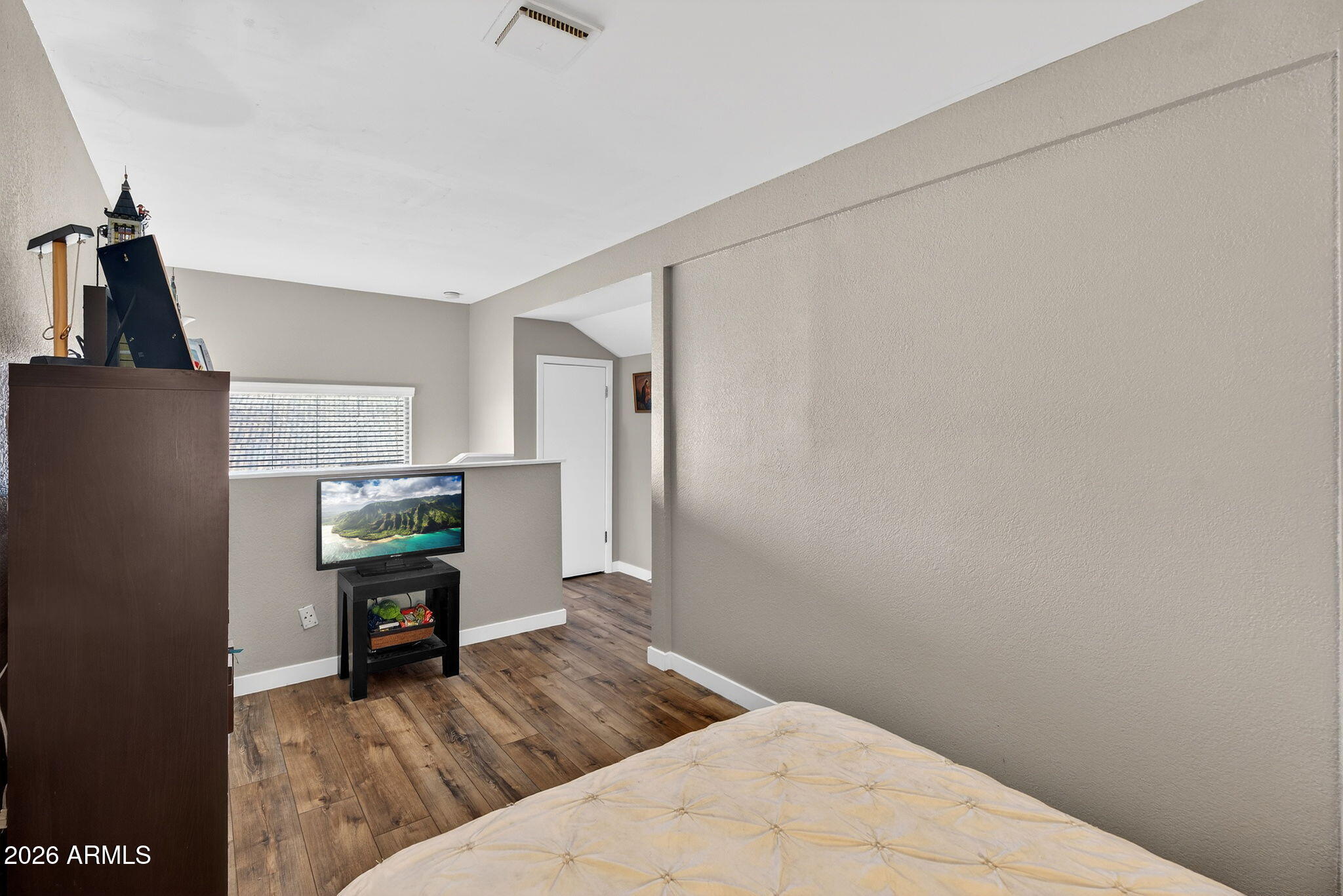 2040 S LONGMORE Street 75