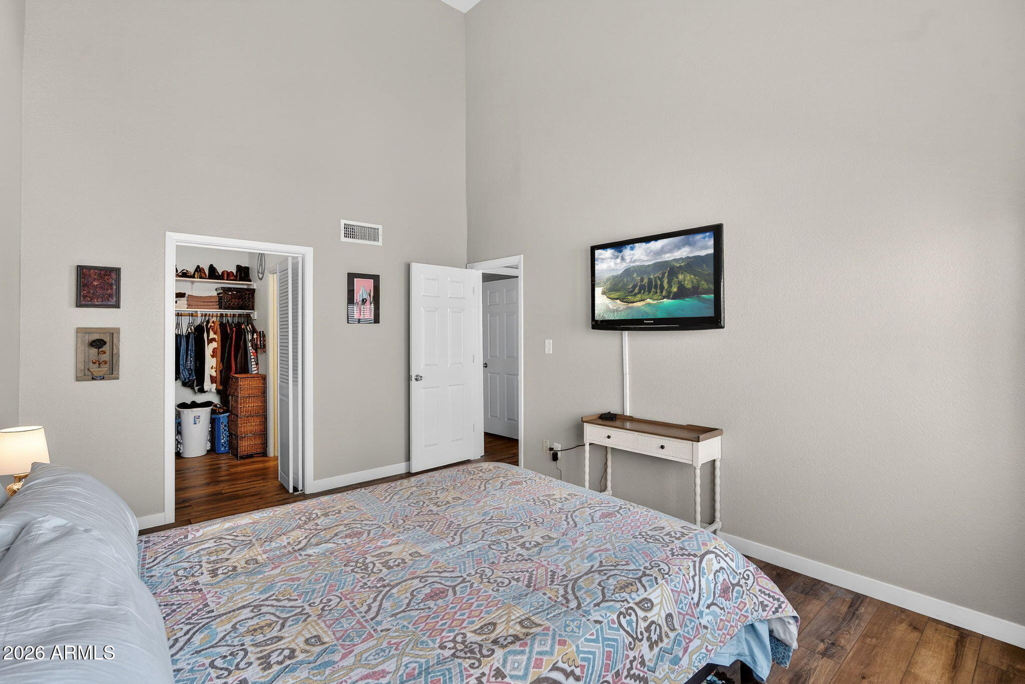 2040 S LONGMORE Street 75