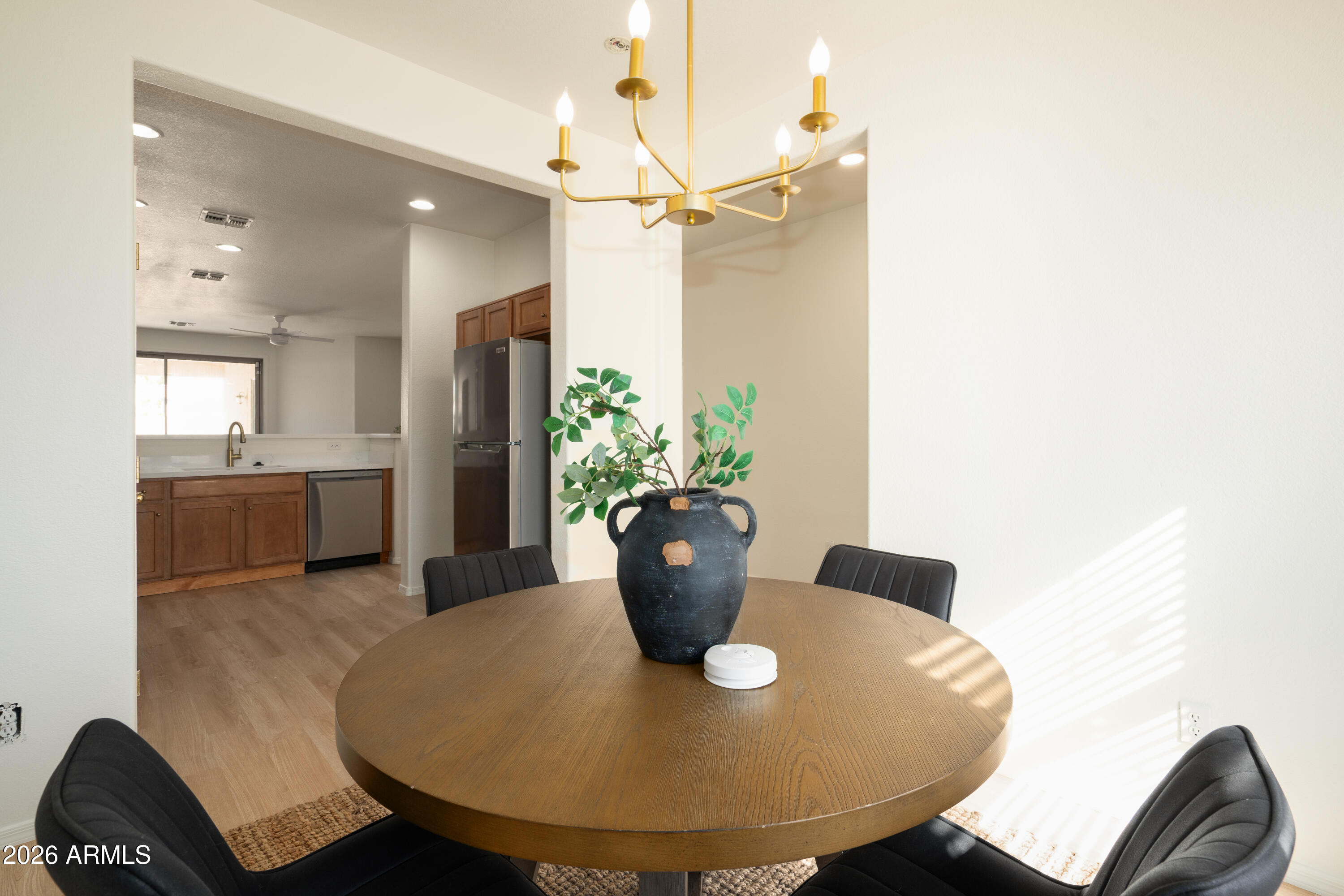 11560 W KINDERMAN Drive