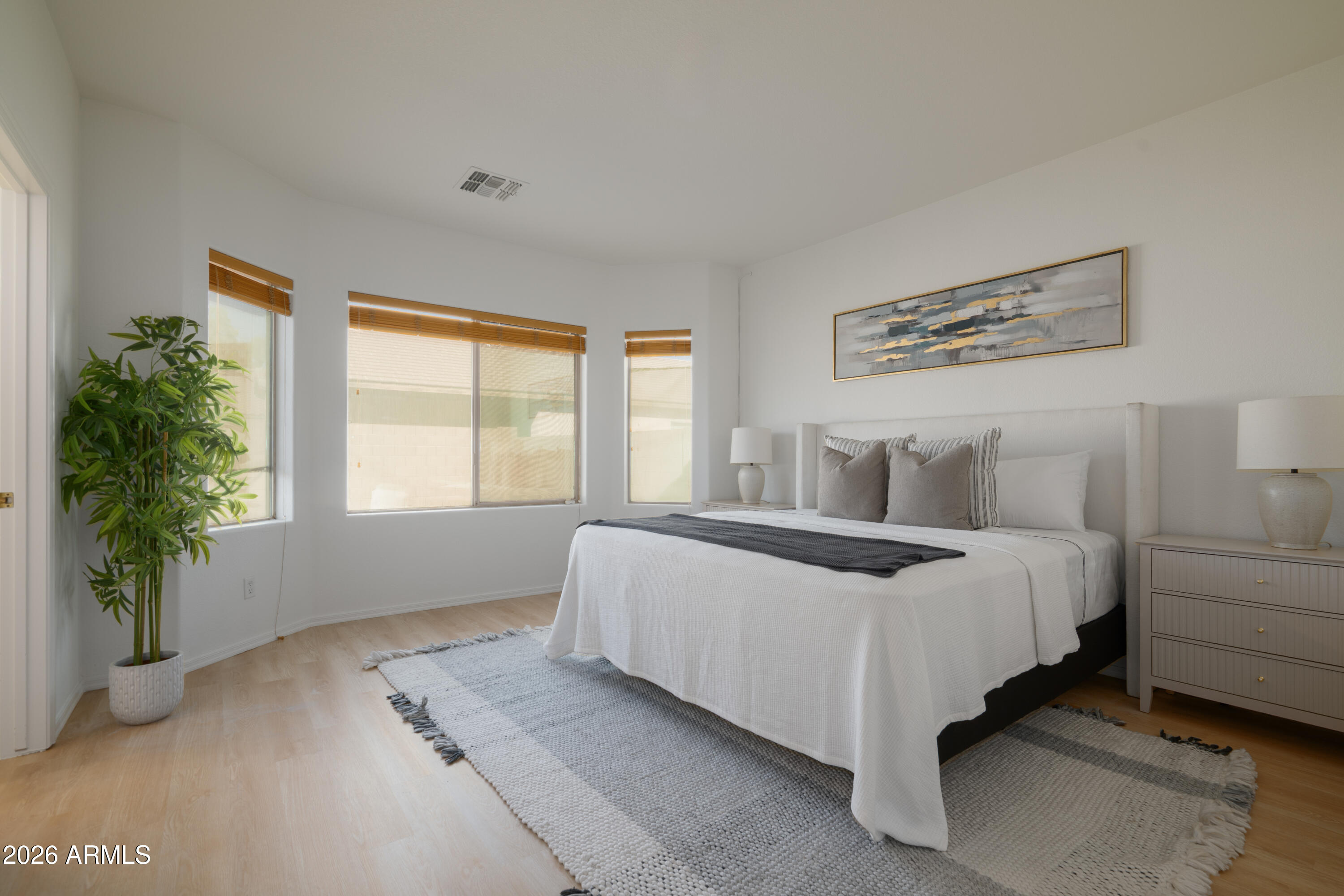 11560 W KINDERMAN Drive