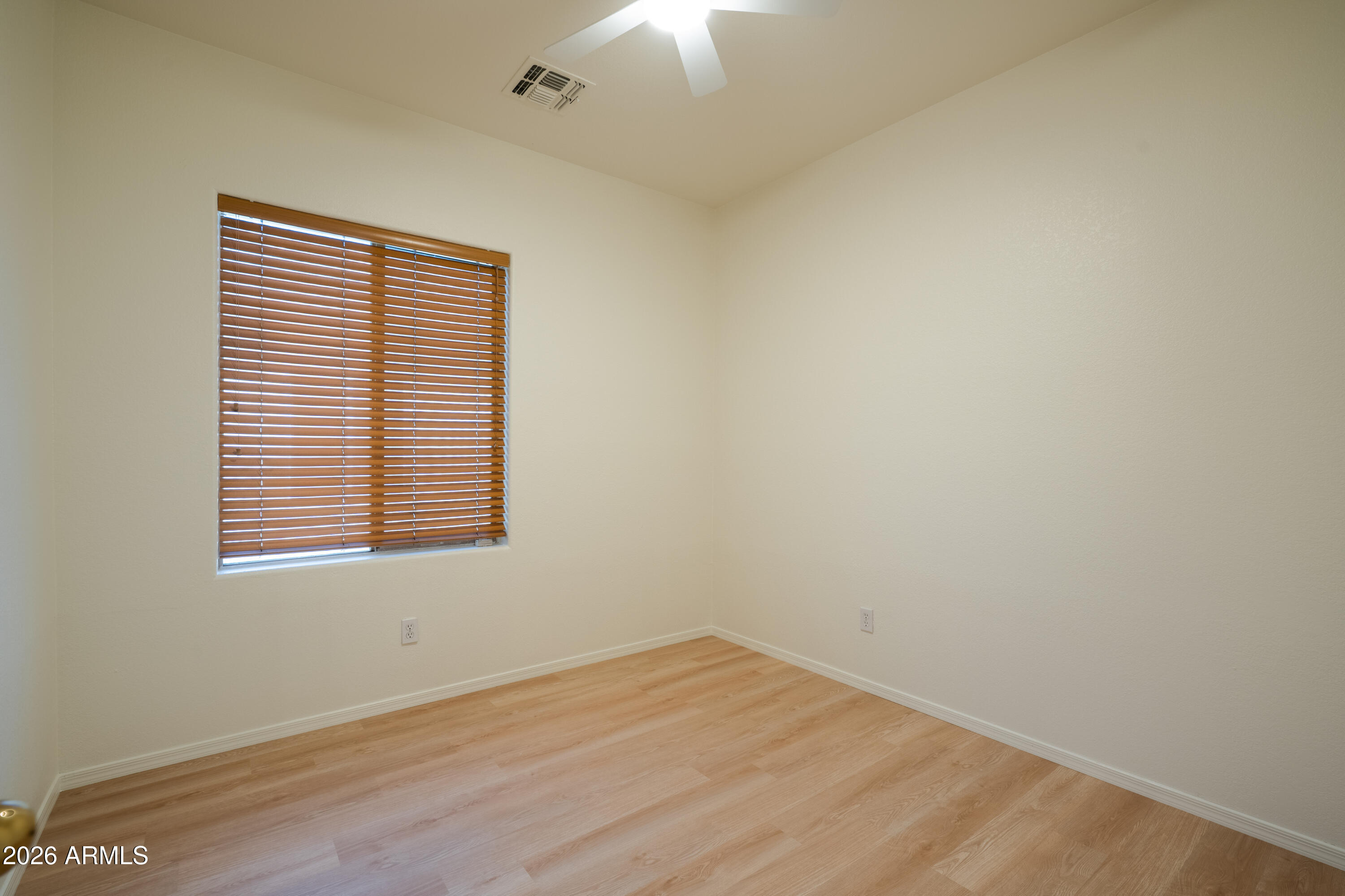 11560 W KINDERMAN Drive