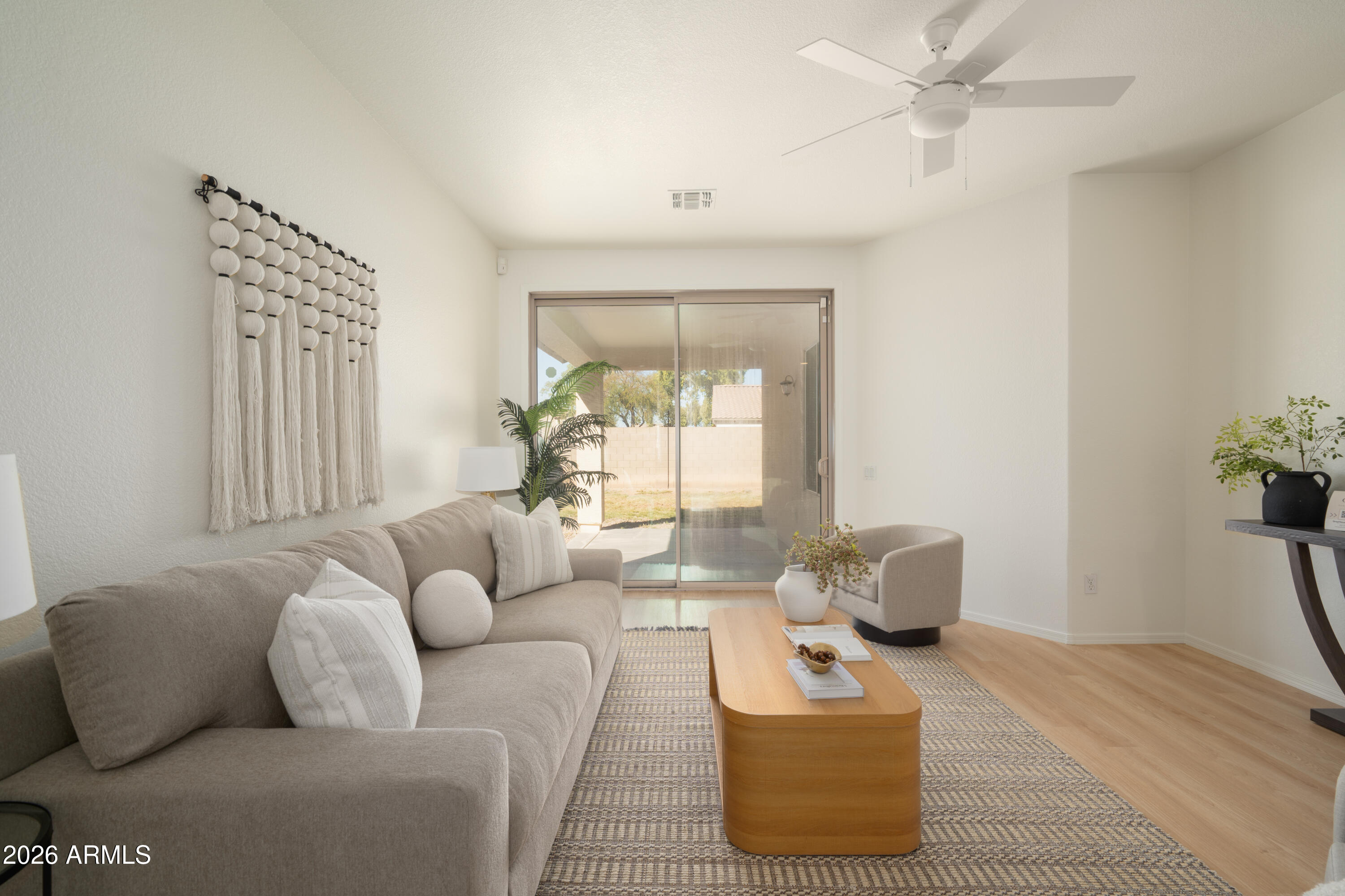 11560 W KINDERMAN Drive