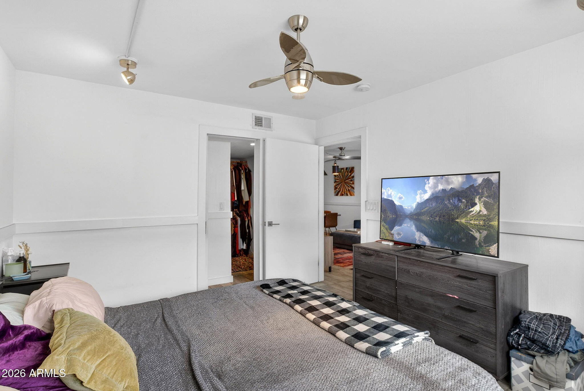 7436 E CHAPARRAL Road B126