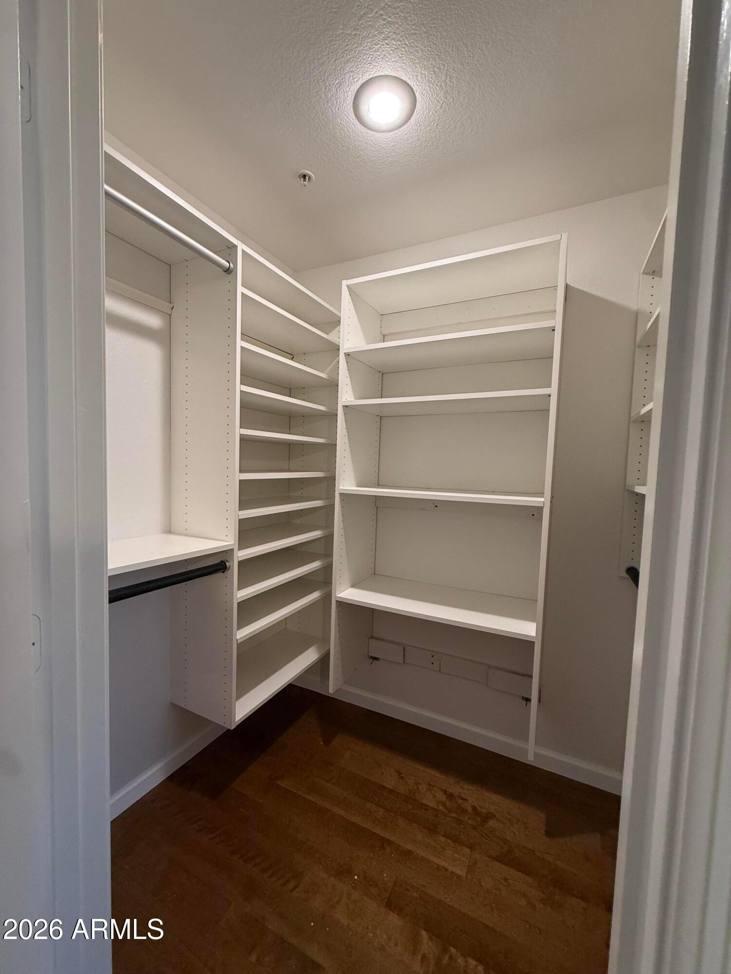 255 S KYRENE Road 140