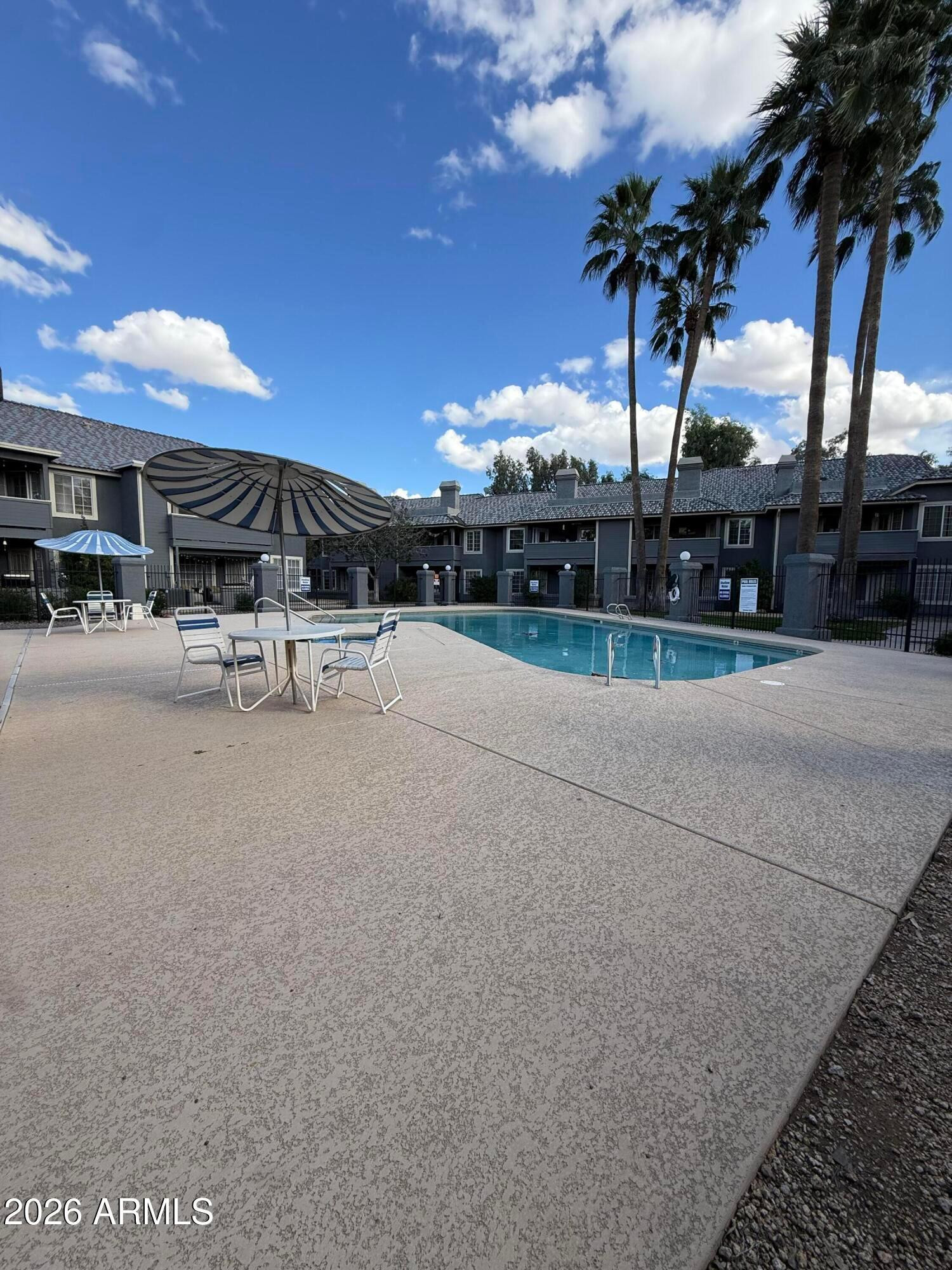 255 S KYRENE Road 140