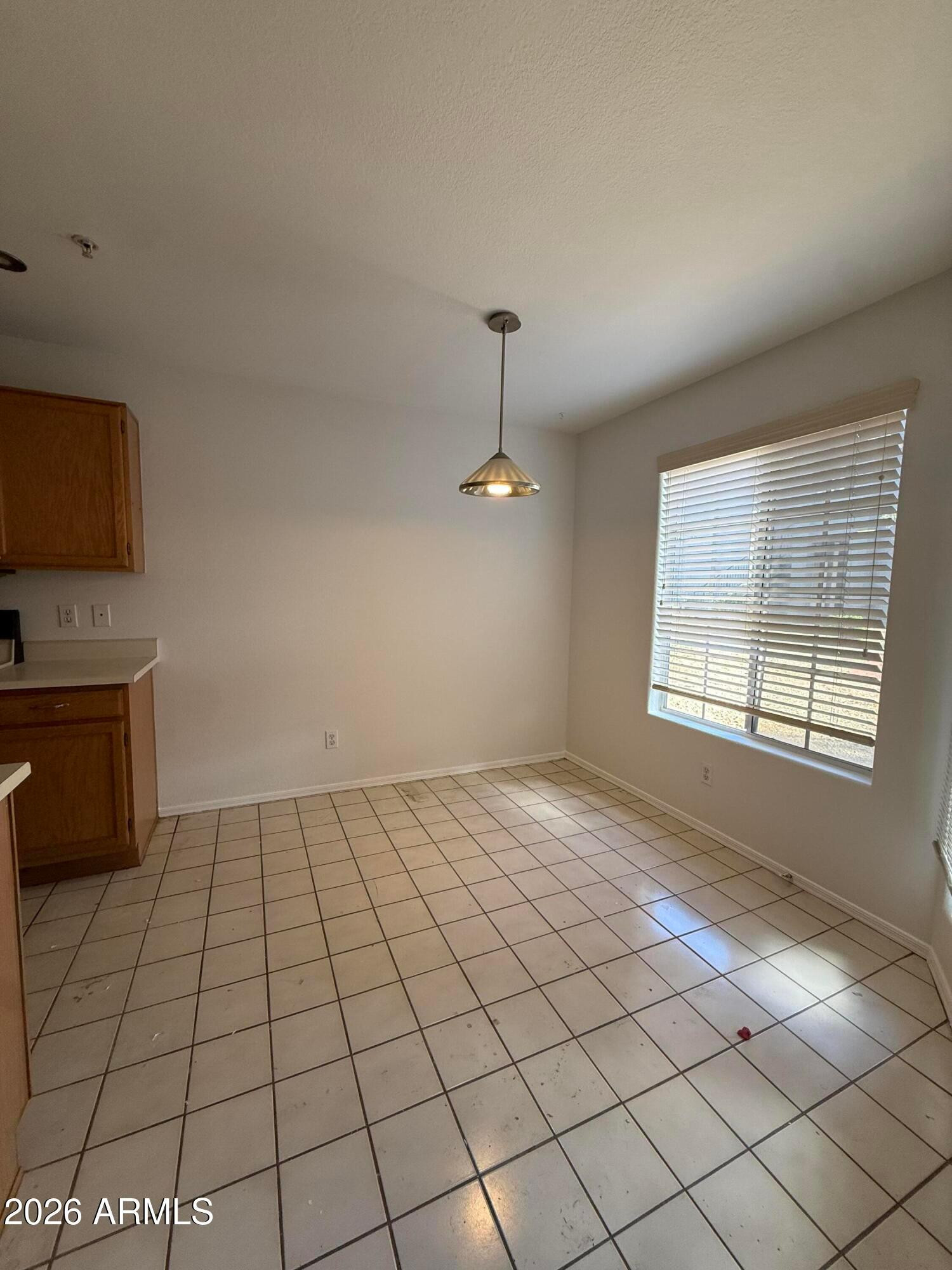 255 S KYRENE Road 140