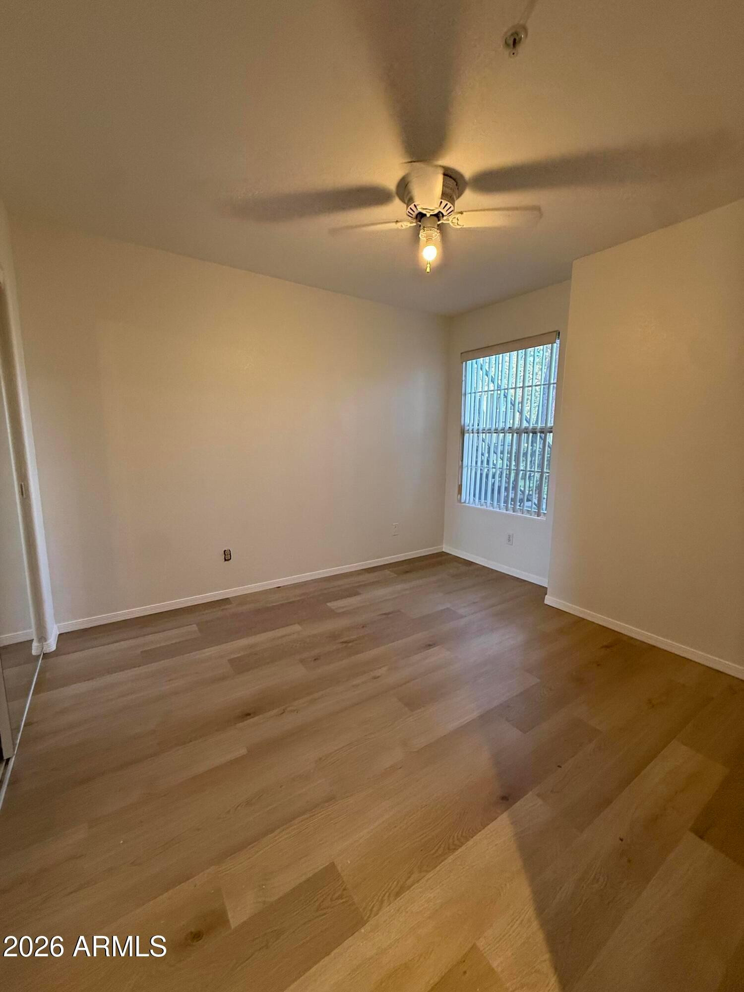 255 S KYRENE Road 140