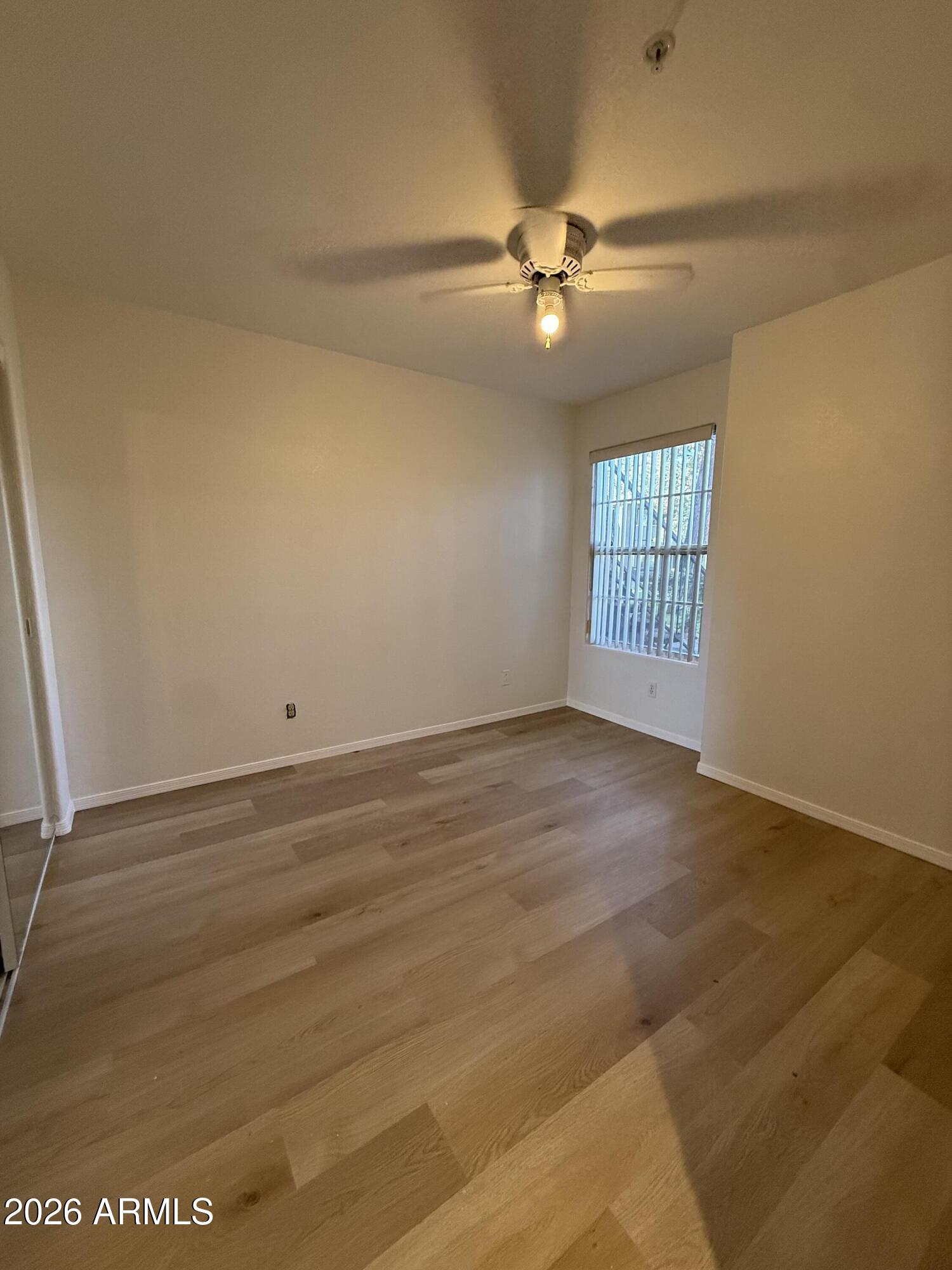 255 S KYRENE Road 140