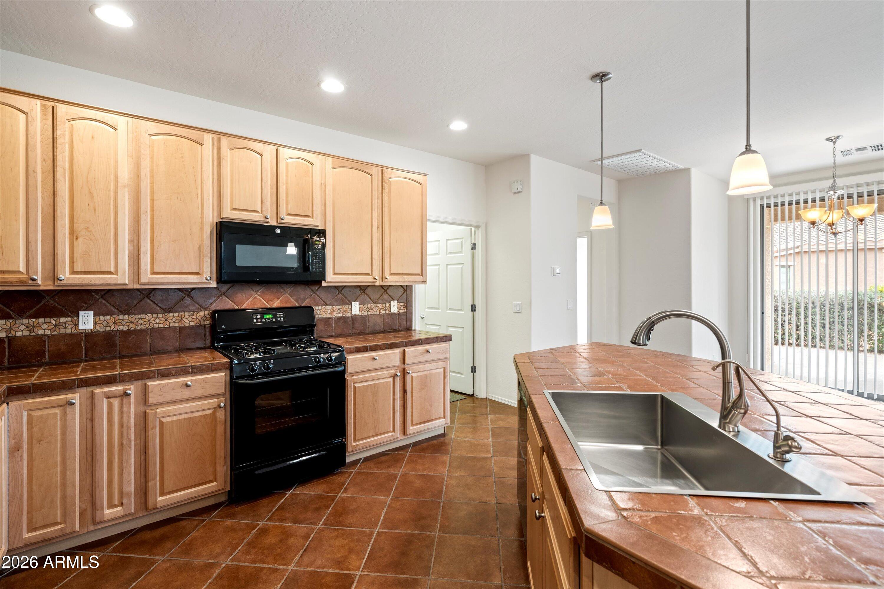 42406 W FALLING STAR Drive