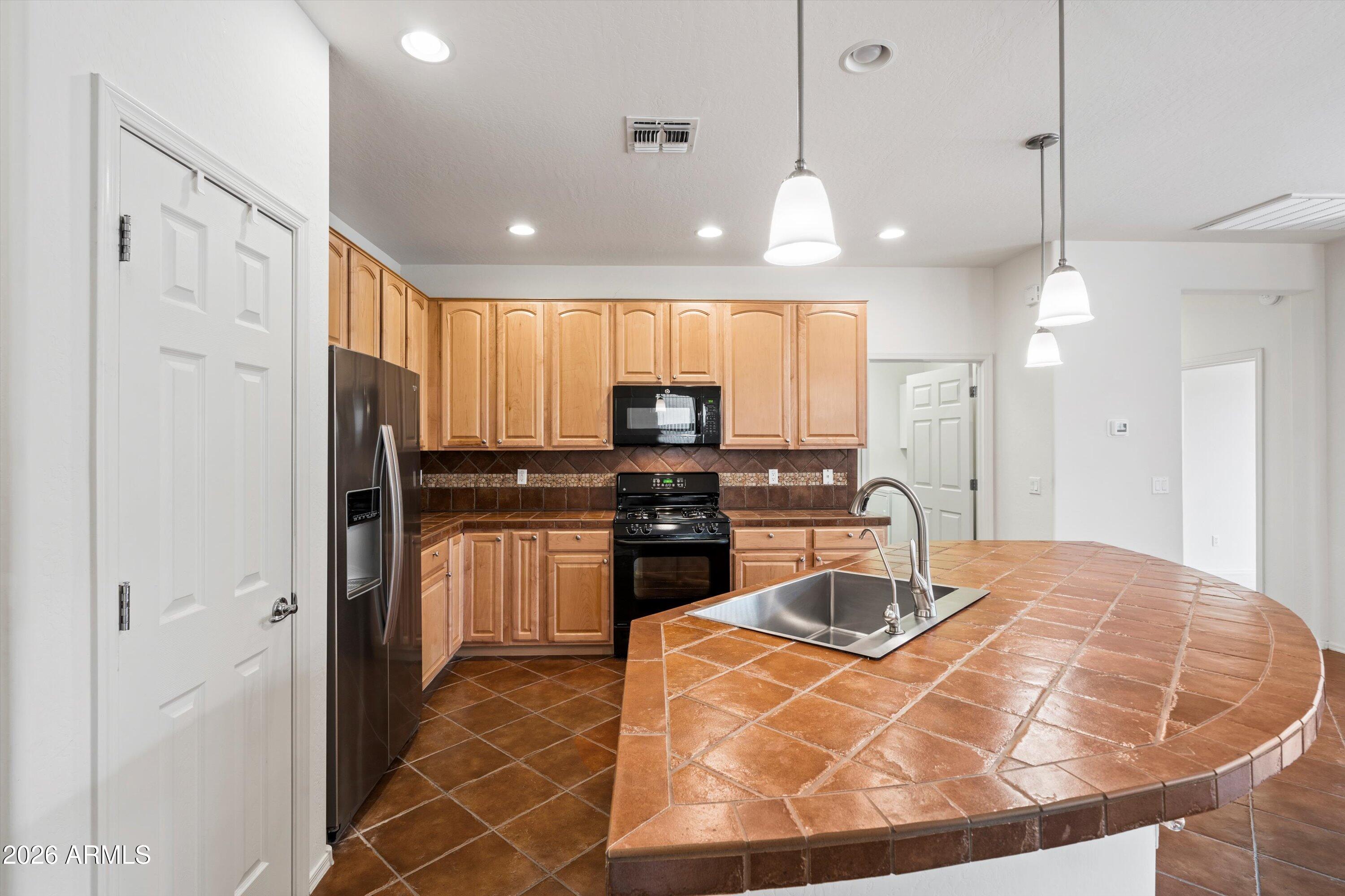 42406 W FALLING STAR Drive