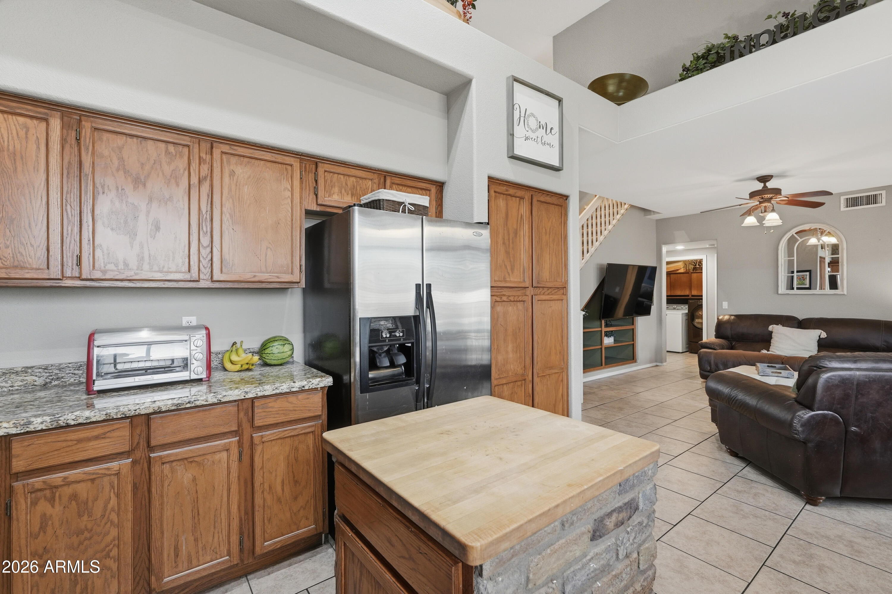 2570 W SHANNON Court