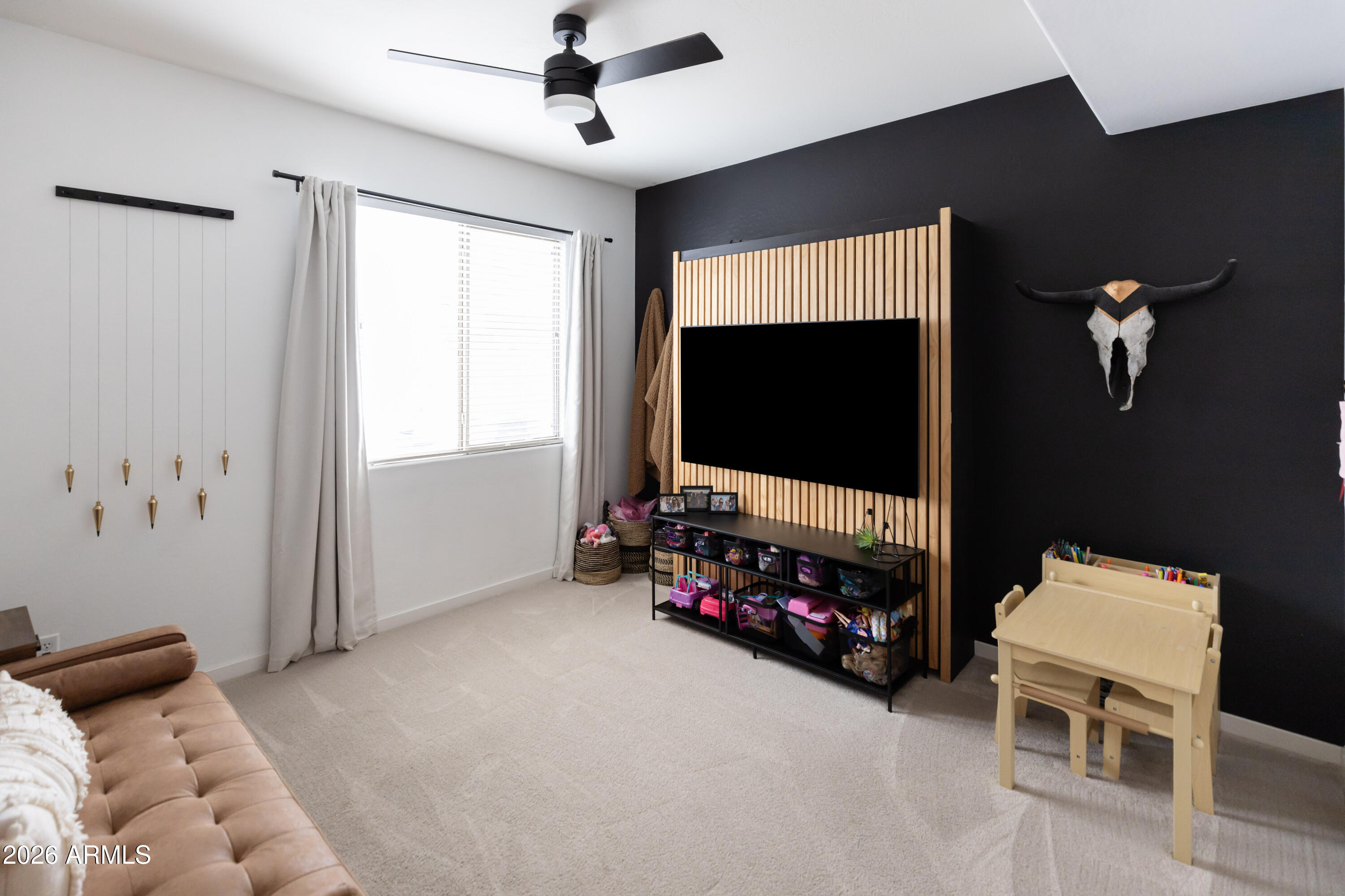 6735 E GELDING Drive