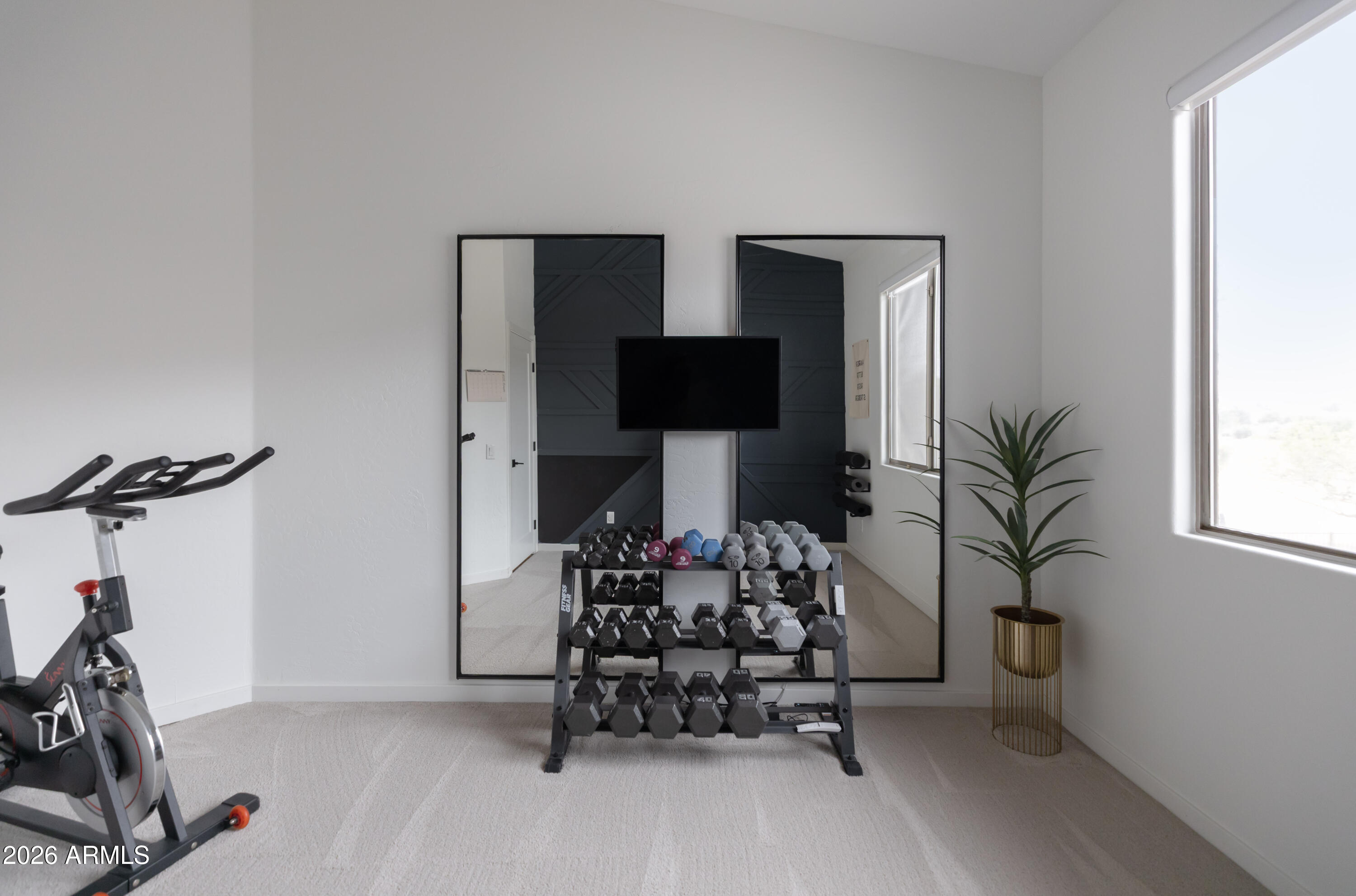 6735 E GELDING Drive