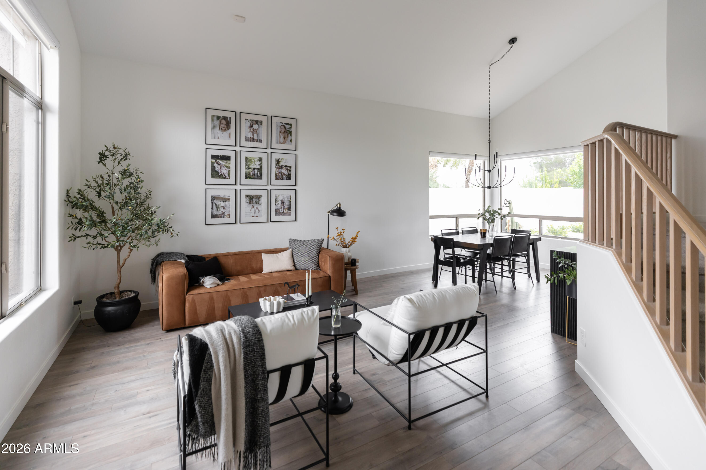 6735 E GELDING Drive