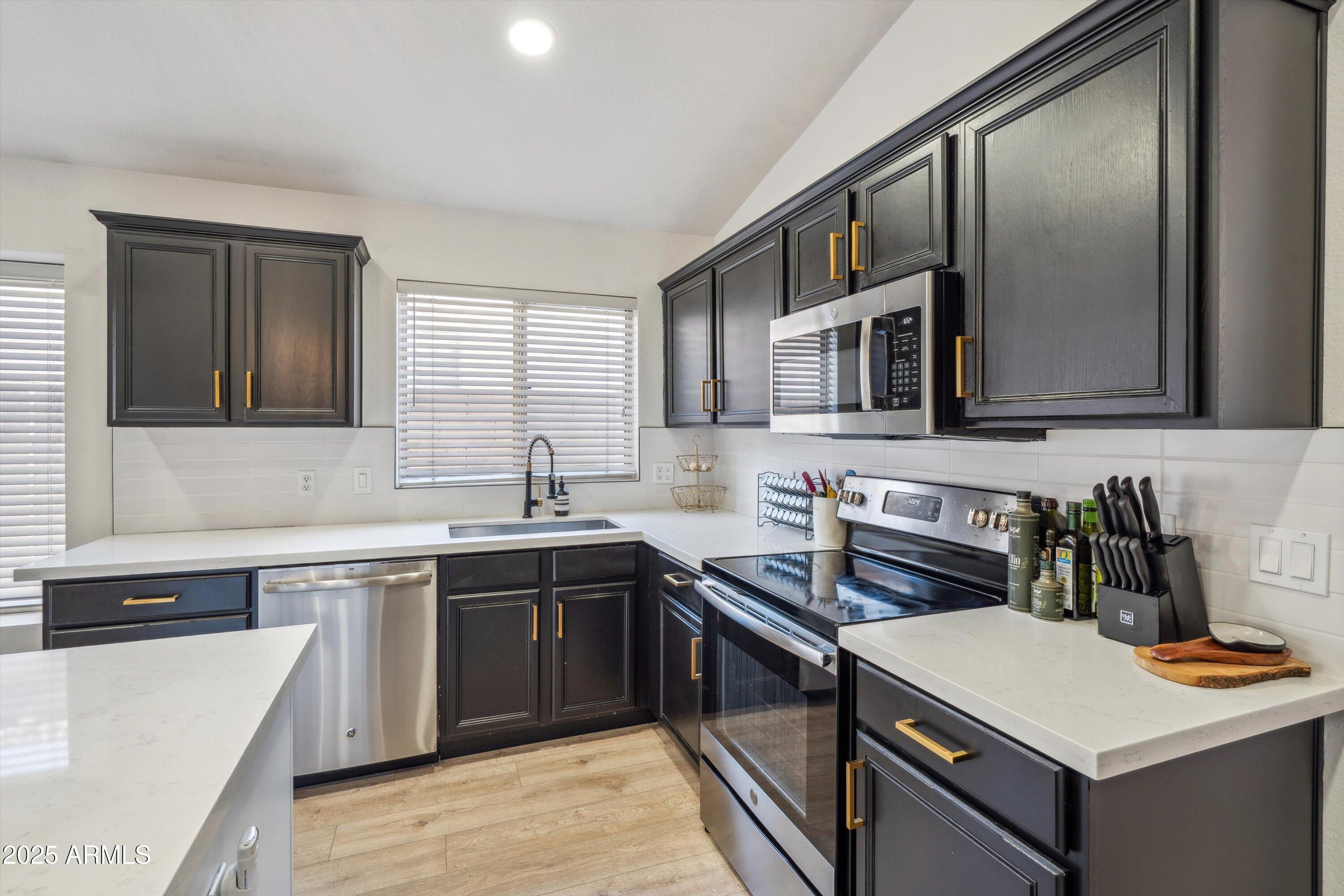 4440 E TETHER Trail